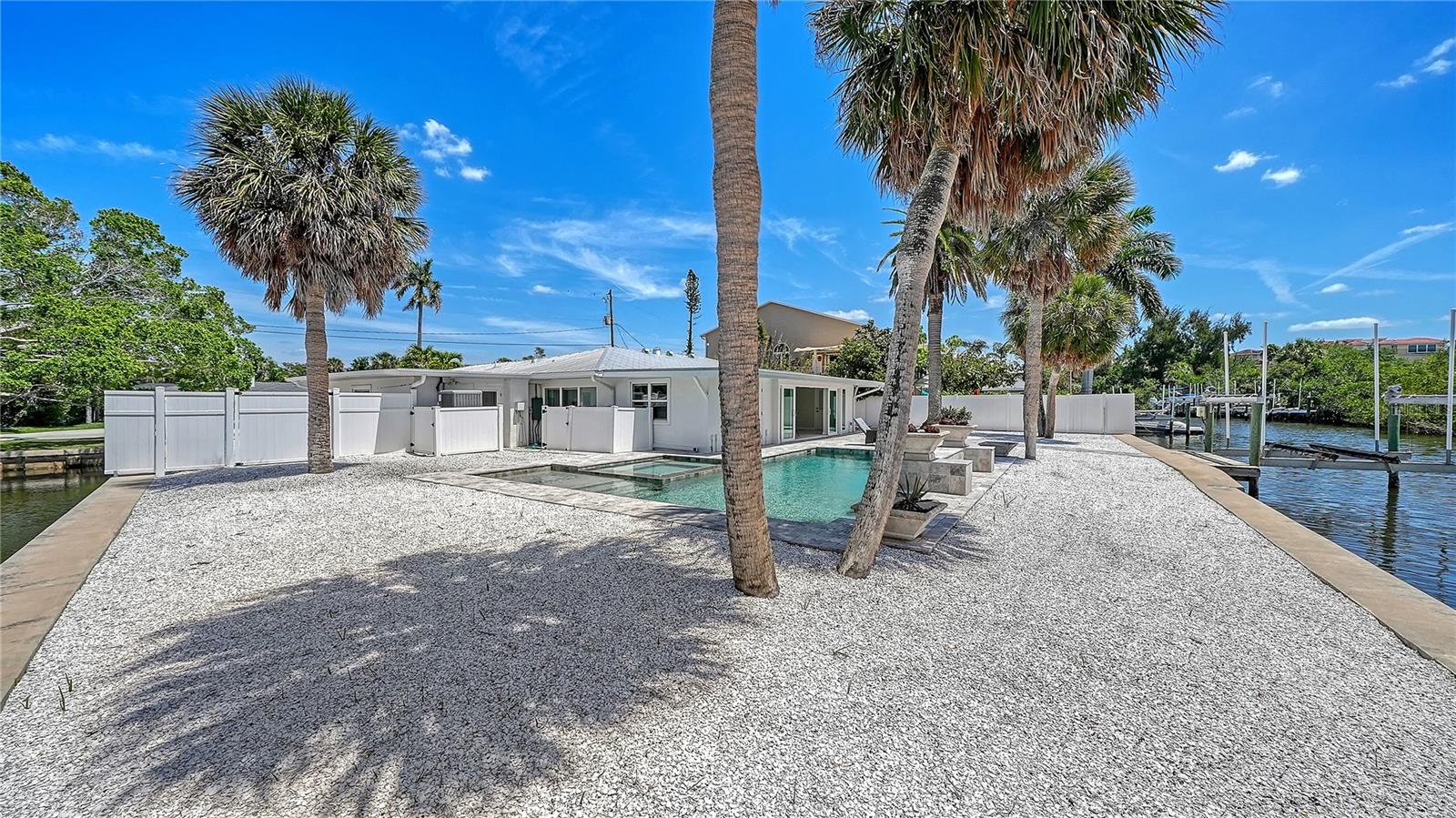 SARASOTA BEACH - Residential