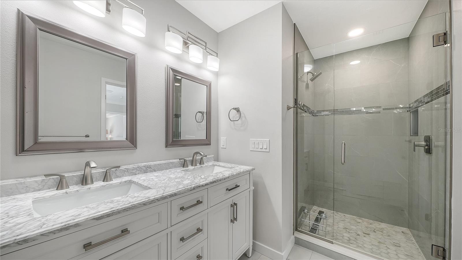 SARASOTA BEACH - Residential