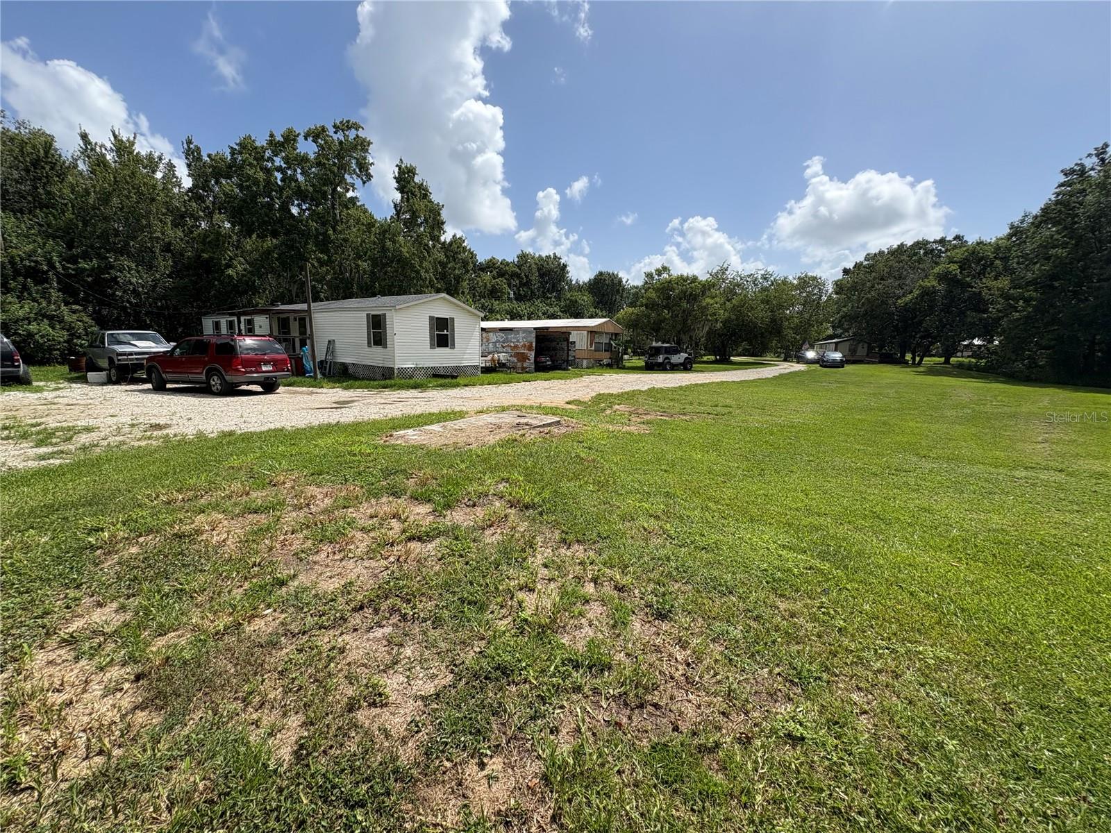 2204 ELLIE ROAD 1
