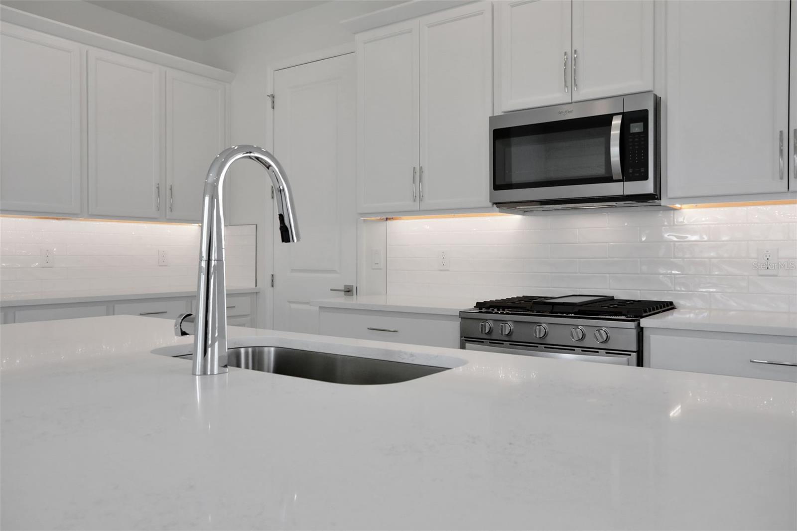 BUNGALOW WALK LAKEWOOD RANCH NEIGHBORHOOD - Residential