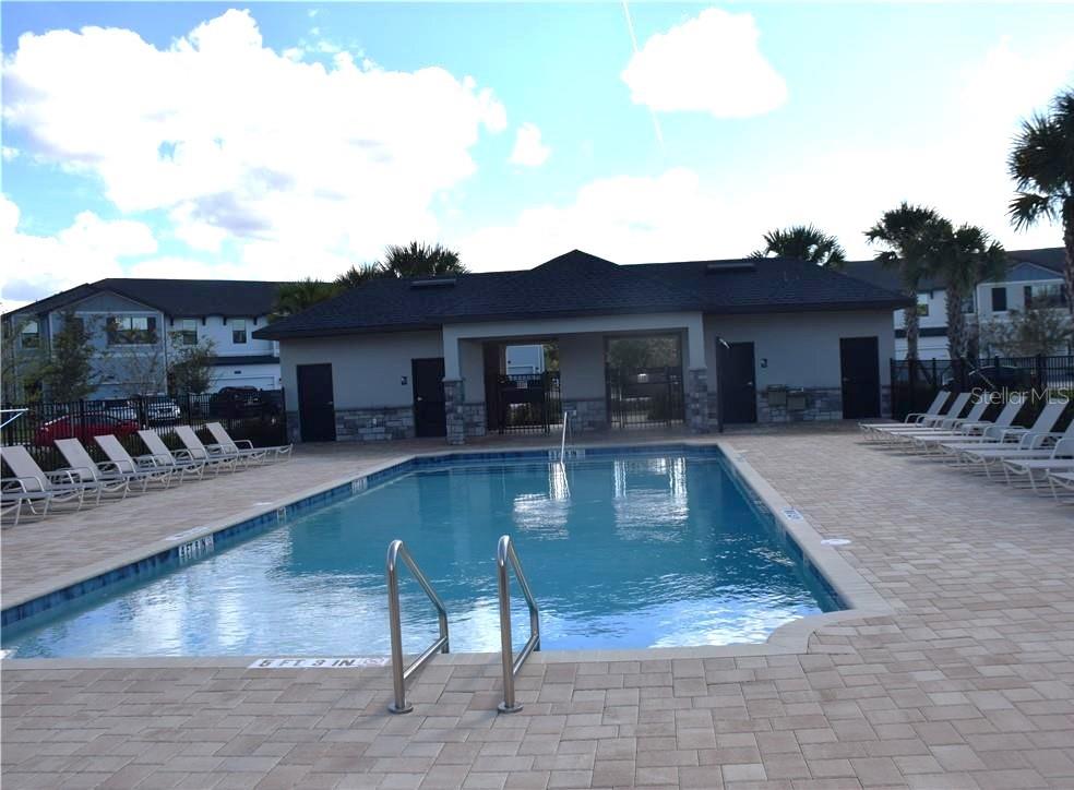 TRAILS/MOSS PARK - Residential Lease