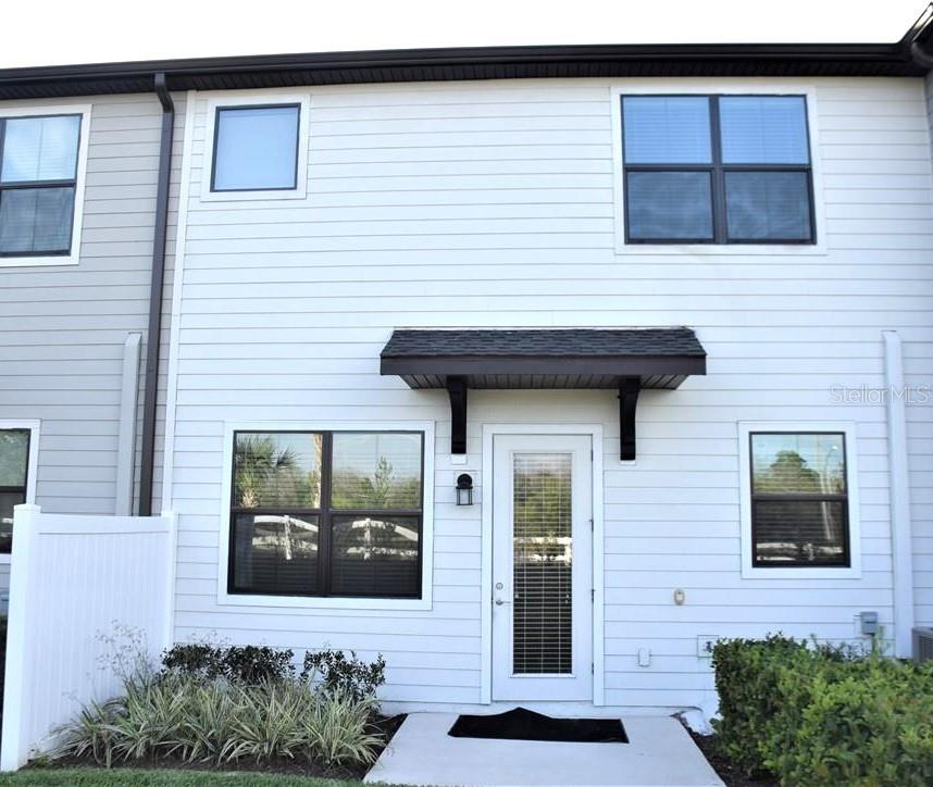 TRAILS/MOSS PARK - Residential Lease