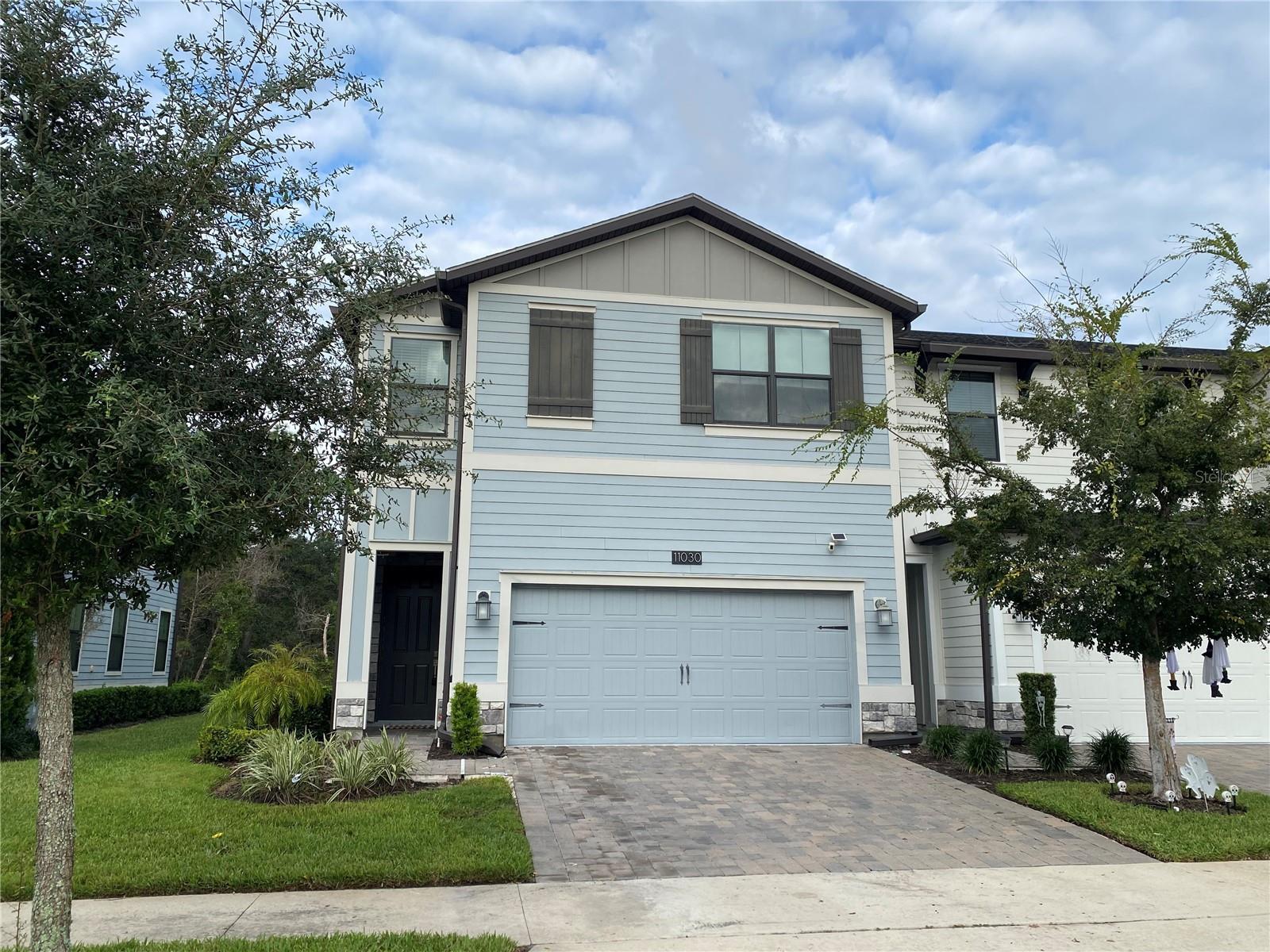 TRAILS/MOSS PARK - Residential Lease