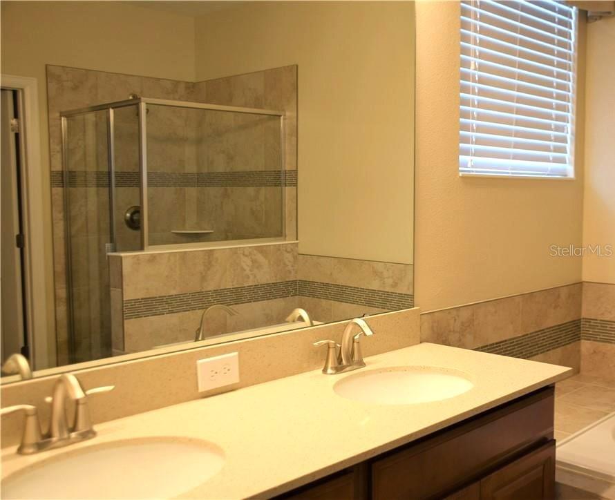 TRAILS/MOSS PARK - Residential Lease