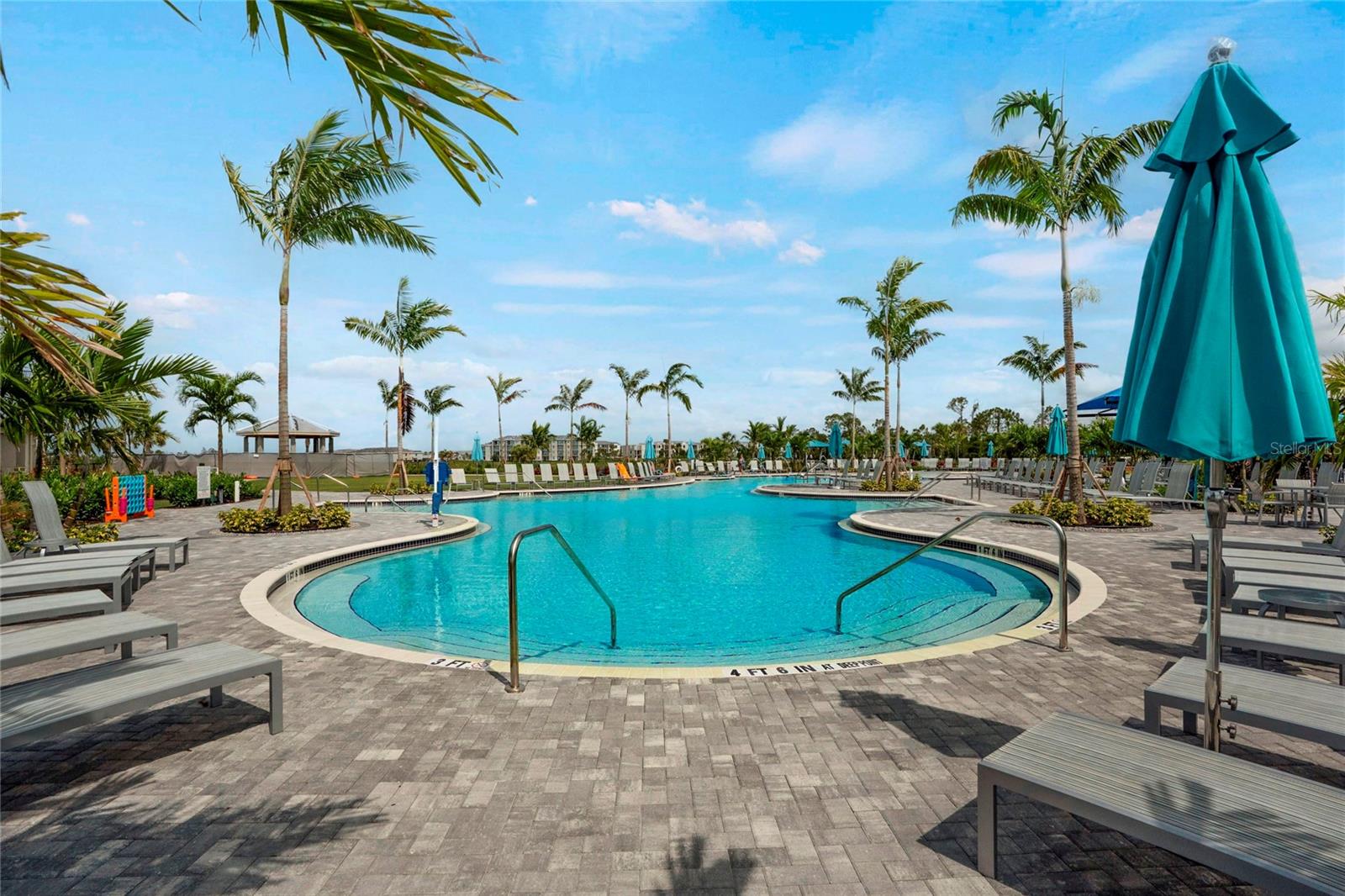 WELLEN PARK GOLF & COUNTRY CLUB - Residential