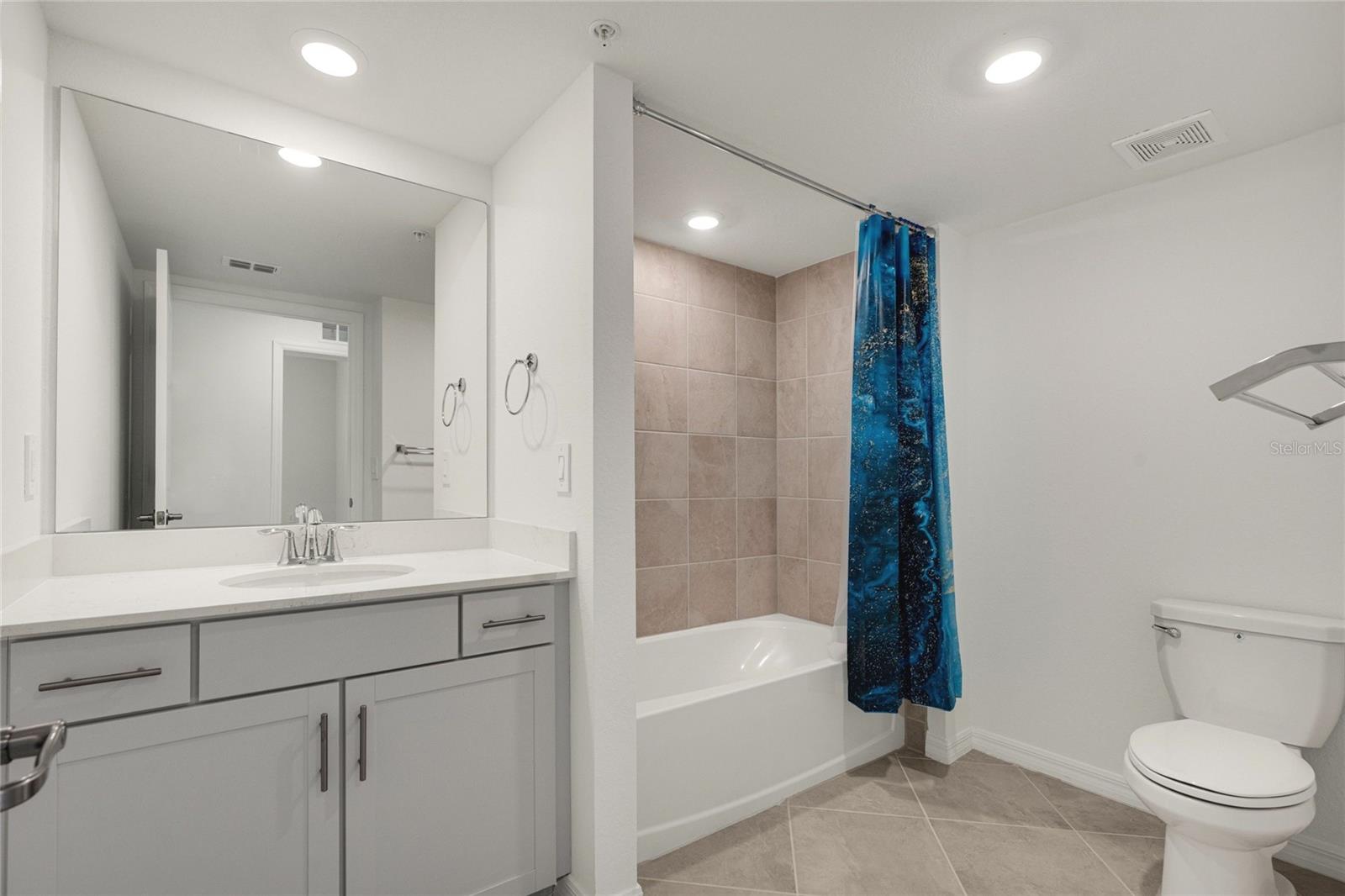 WELLEN PARK GOLF & COUNTRY CLUB - Residential