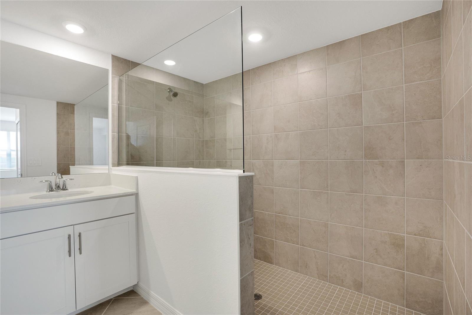 WELLEN PARK GOLF & COUNTRY CLUB - Residential