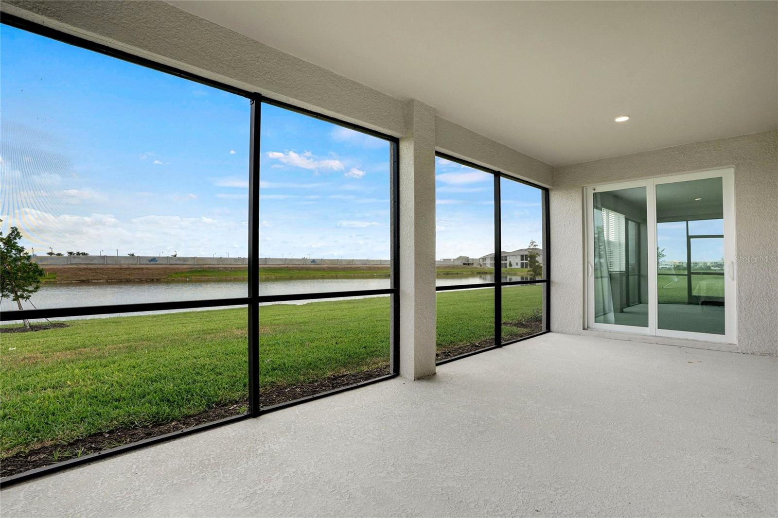 WELLEN PARK GOLF & COUNTRY CLUB - Residential