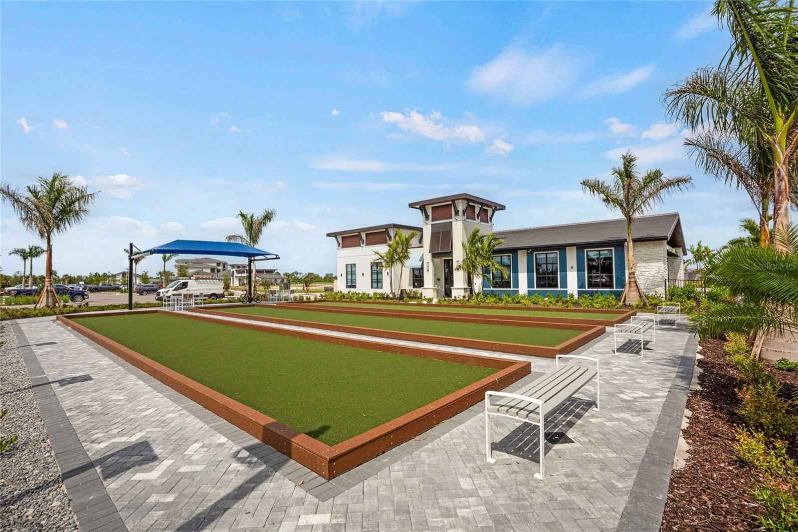 WELLEN PARK GOLF & COUNTRY CLUB - Residential