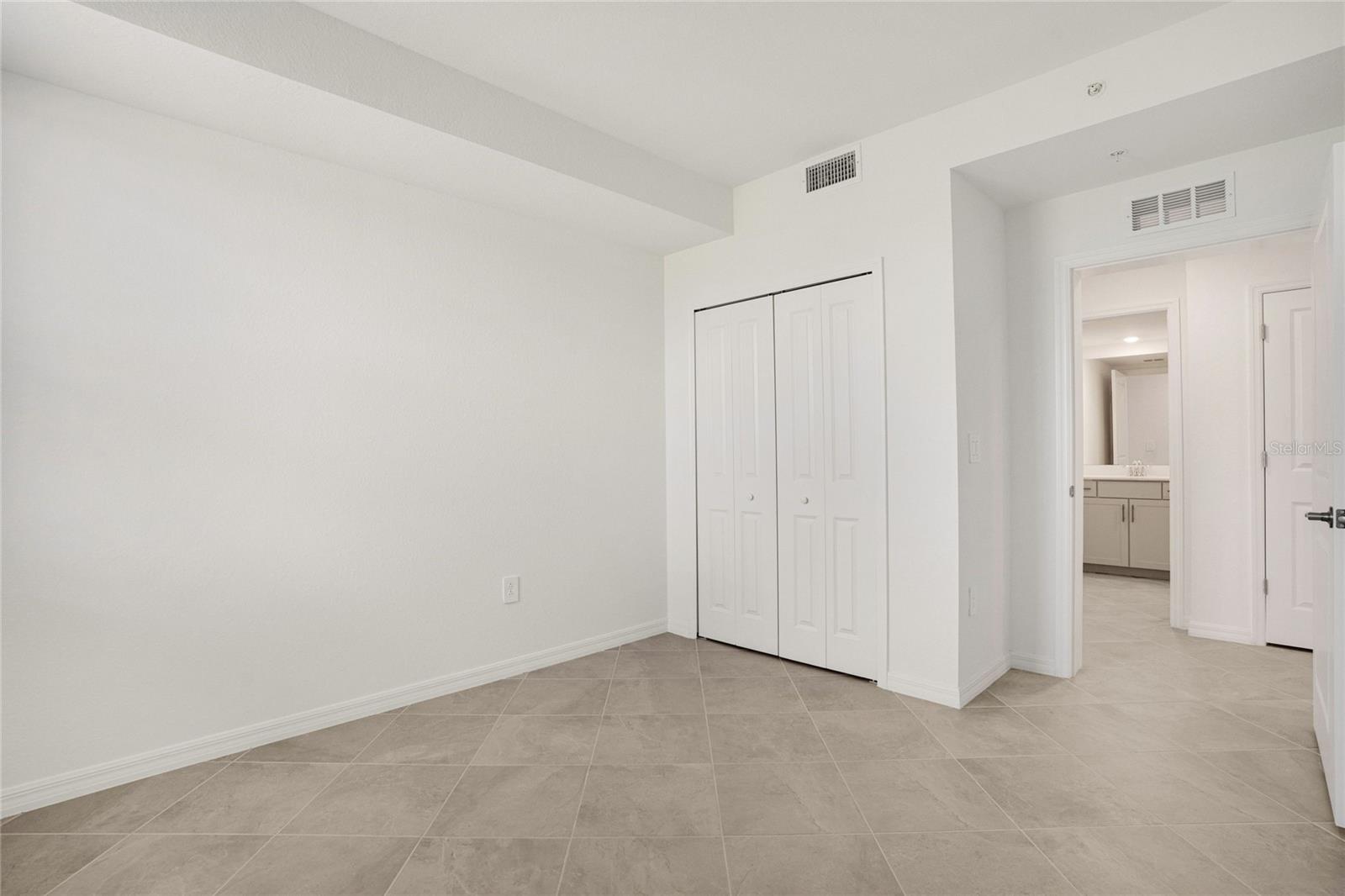 WELLEN PARK GOLF & COUNTRY CLUB - Residential