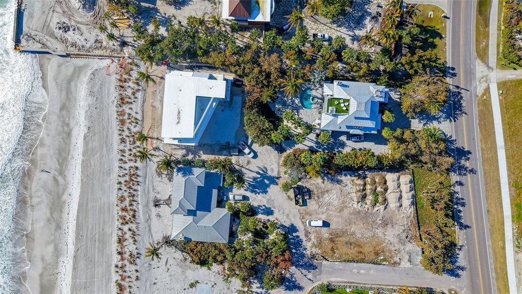 Photo of 6603 Gulfside Road, Longboat Key, FL 34228 (MLS # A4648957)