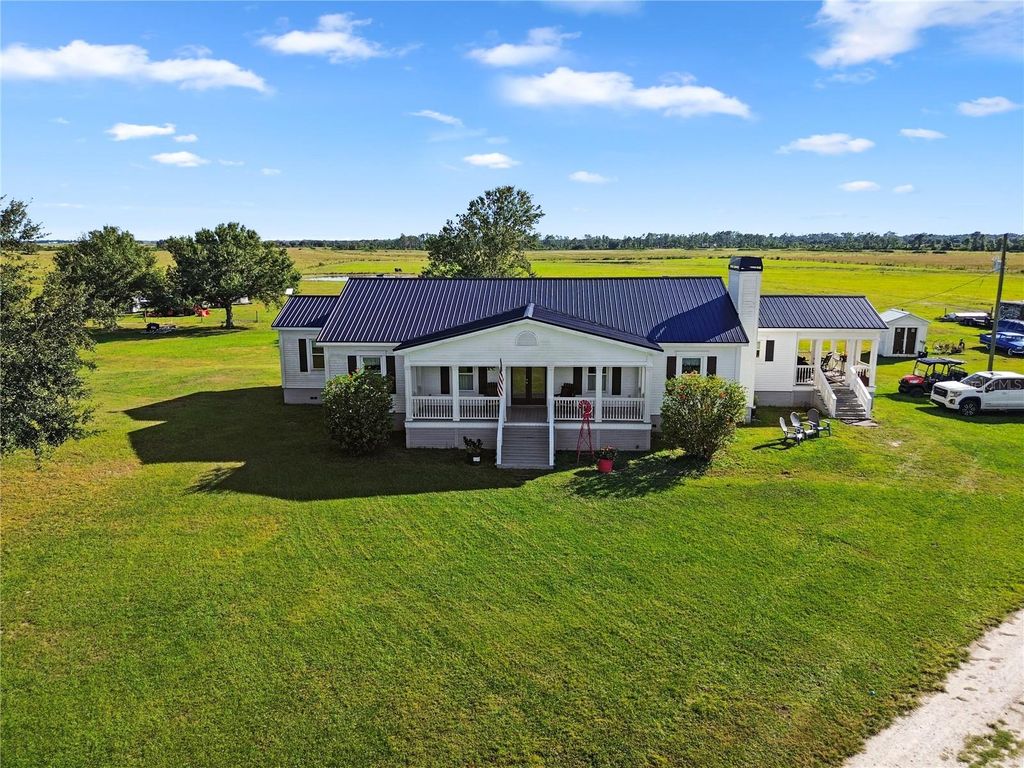 Photo of 10807 NW Lily County Line Road, Ona, FL 33865 (MLS # A4668379)