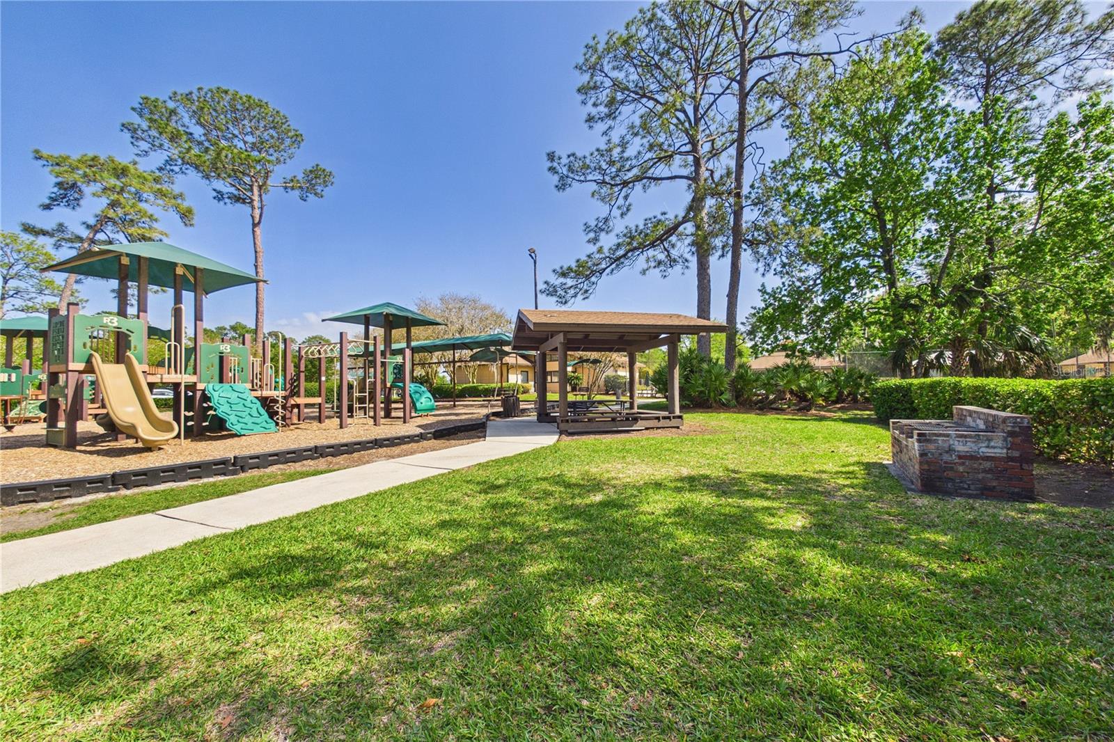 THE WOODS - Residential