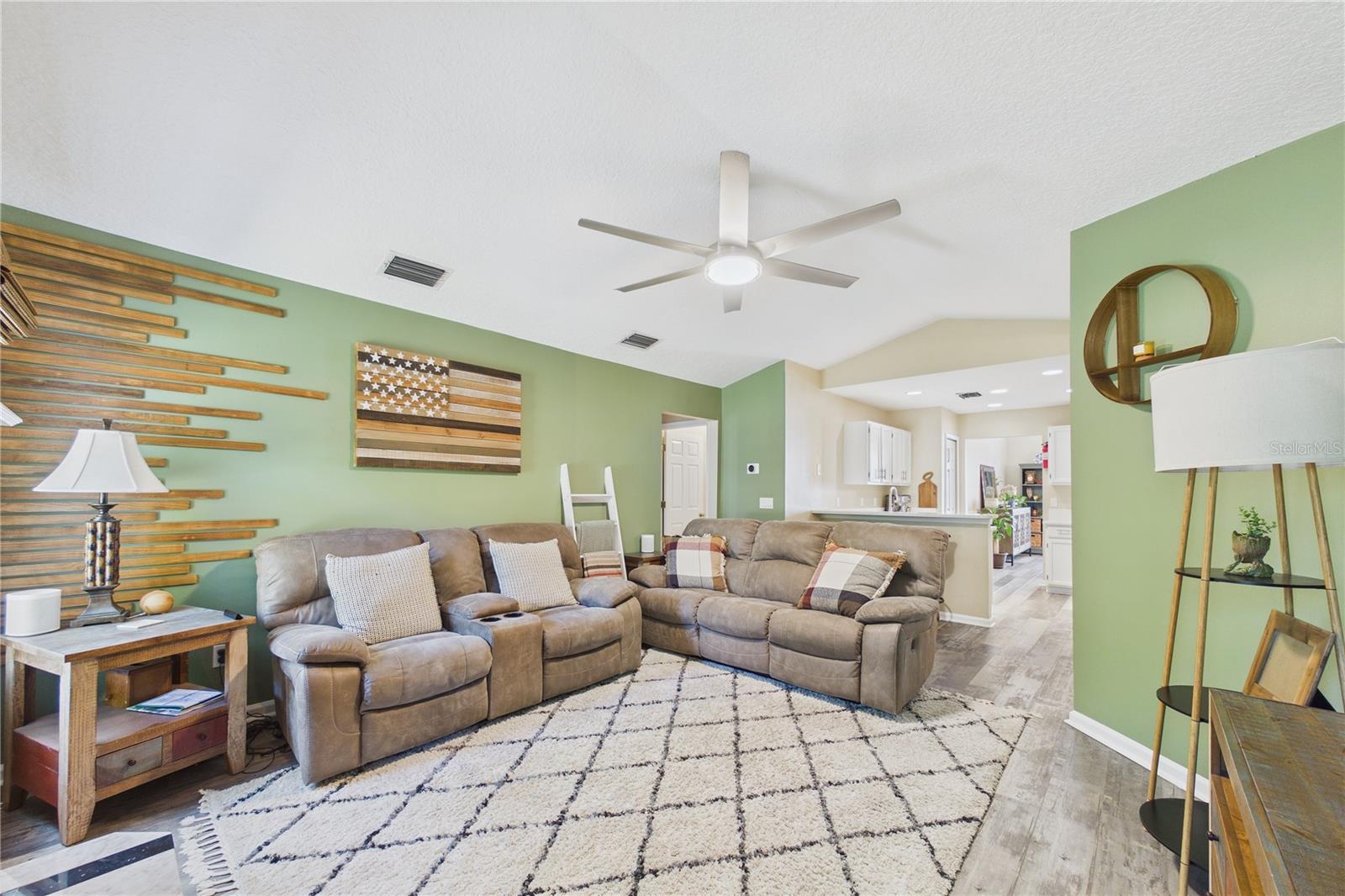 THE WOODS - Residential