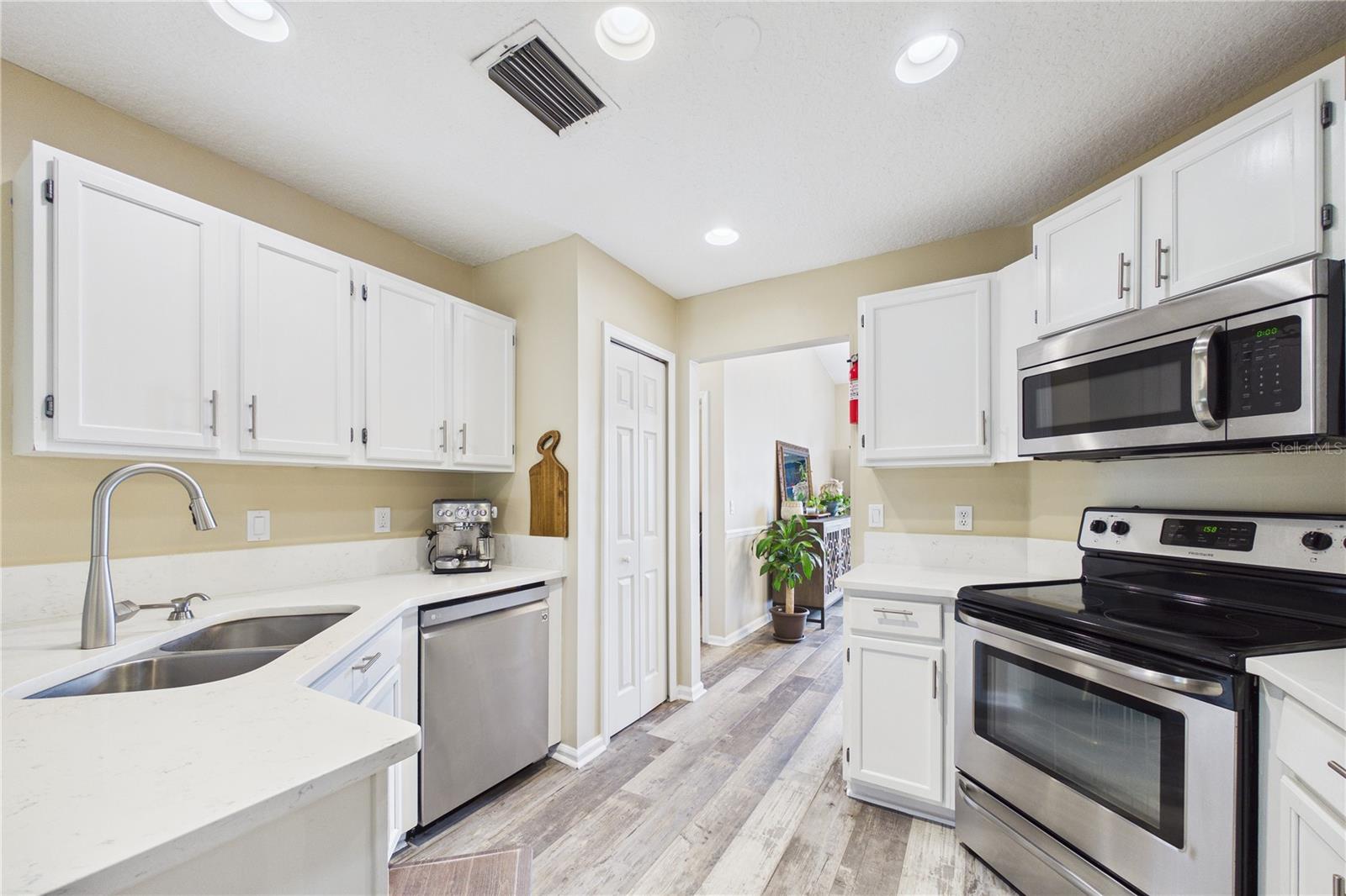 THE WOODS - Residential