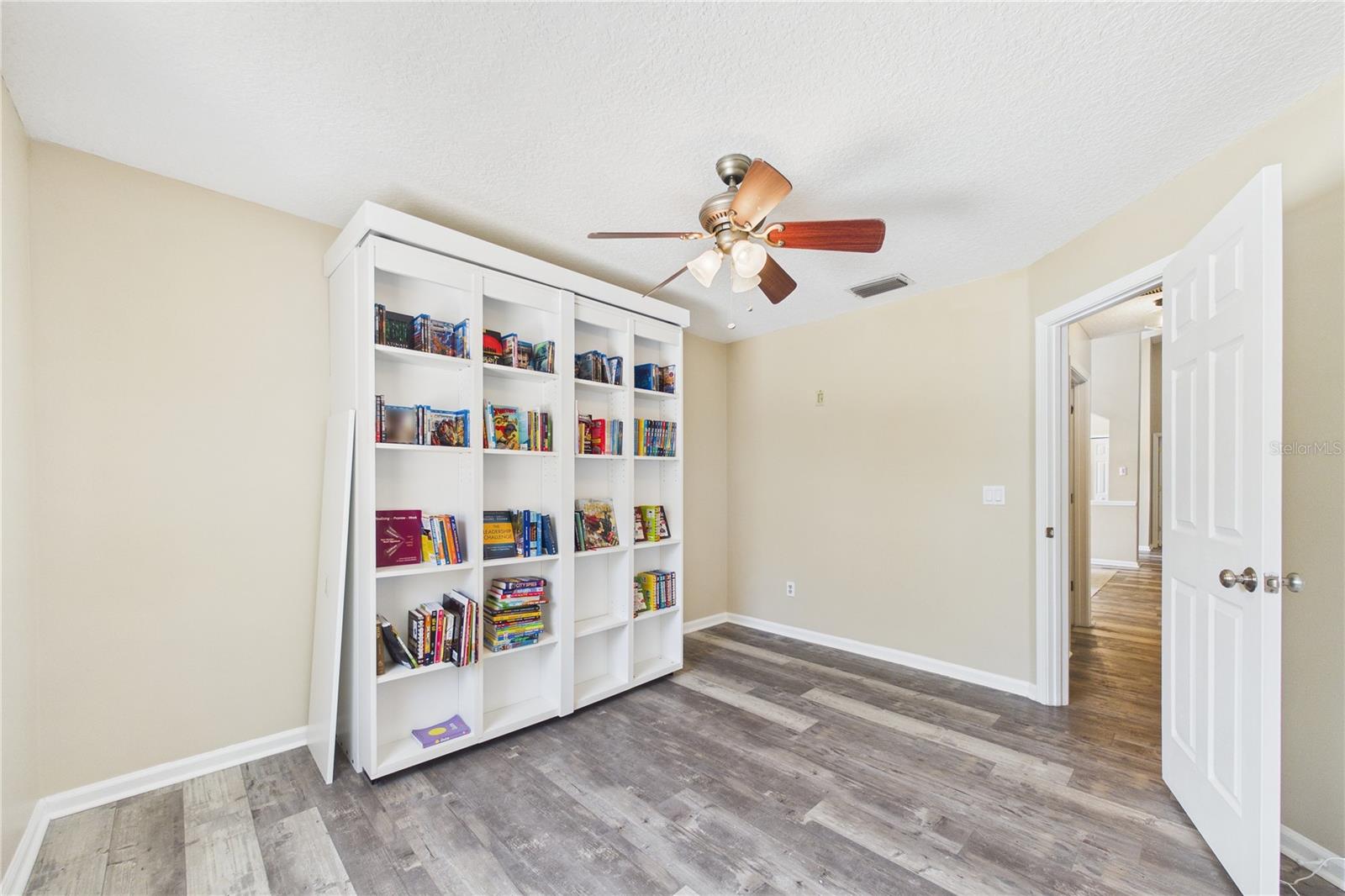 THE WOODS - Residential