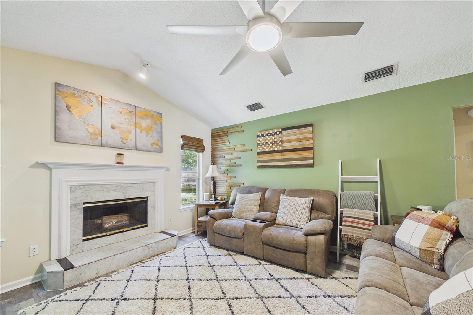 THE WOODS - Residential