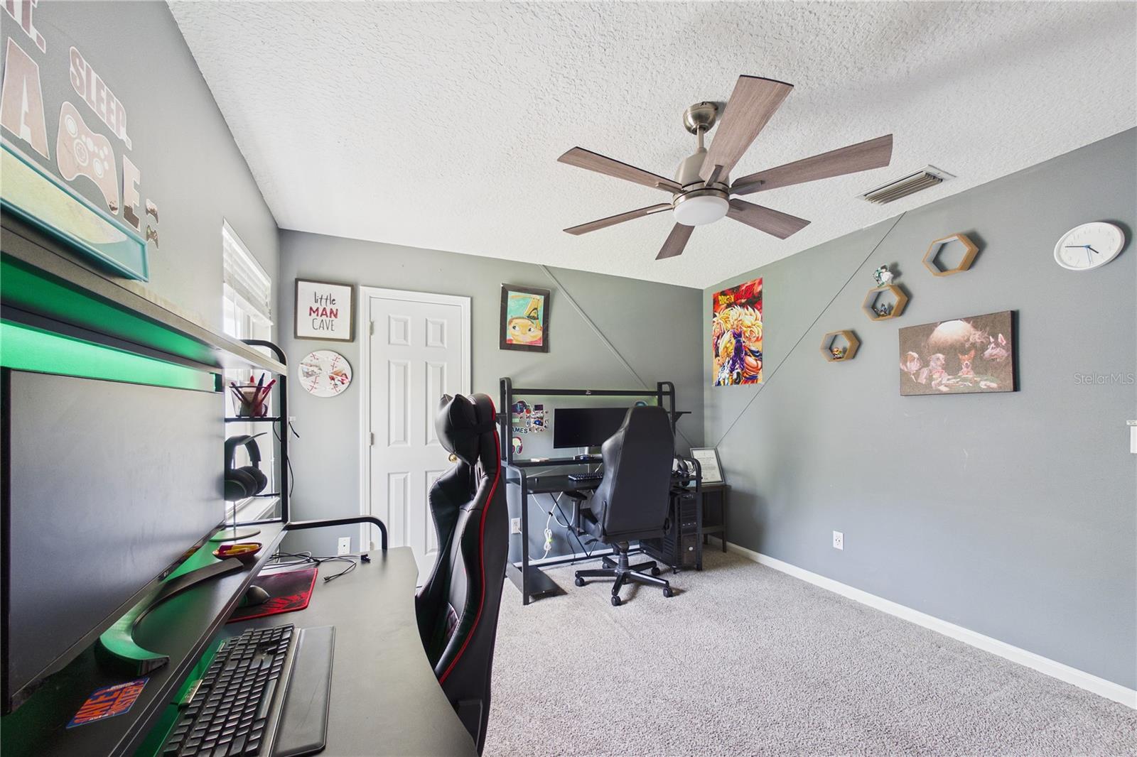 THE WOODS - Residential