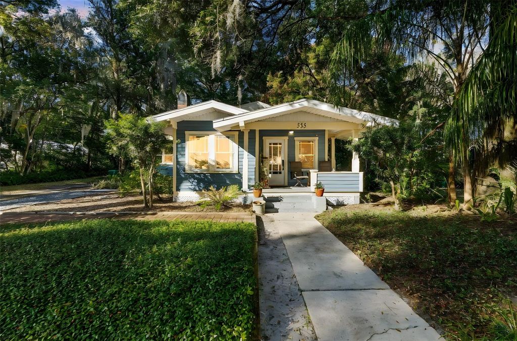 Photo of 535 W Ohio Avenue, Deland, FL 32720 (MLS # V4945916)