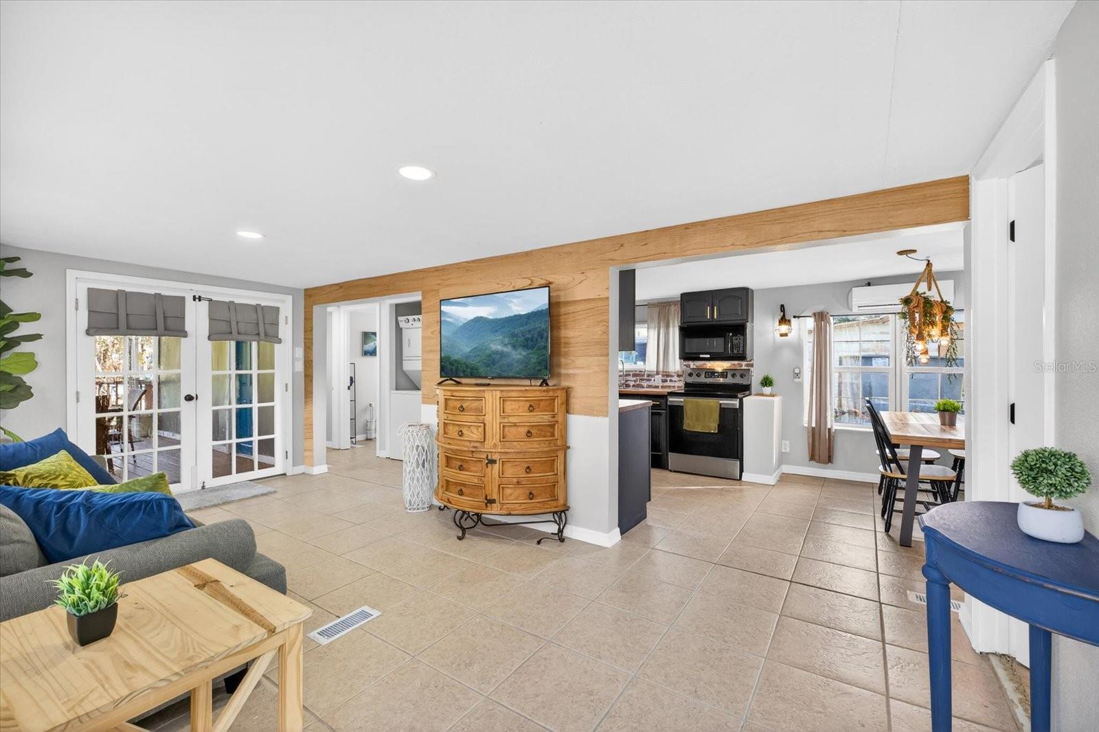 WEEKI WACHEE GARDENS - Residential