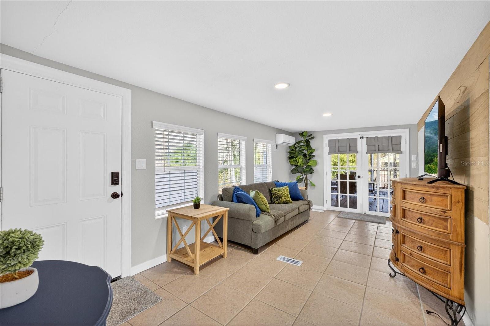 WEEKI WACHEE GARDENS - Residential