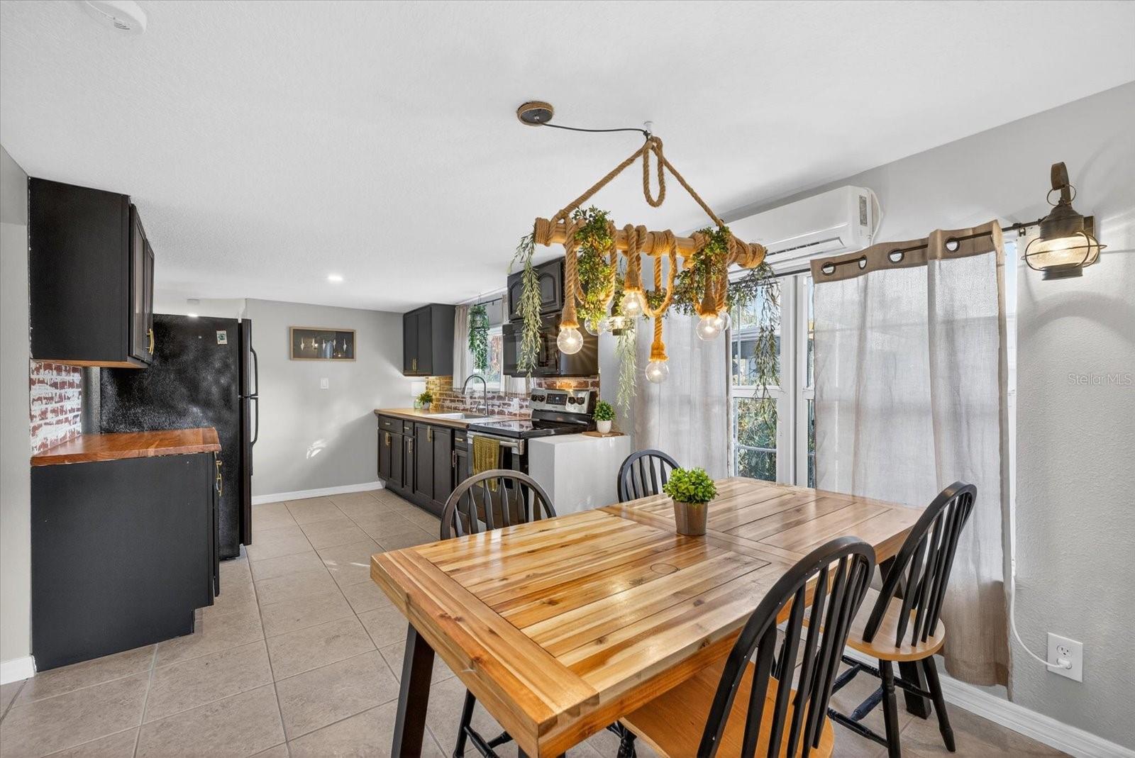 WEEKI WACHEE GARDENS - Residential