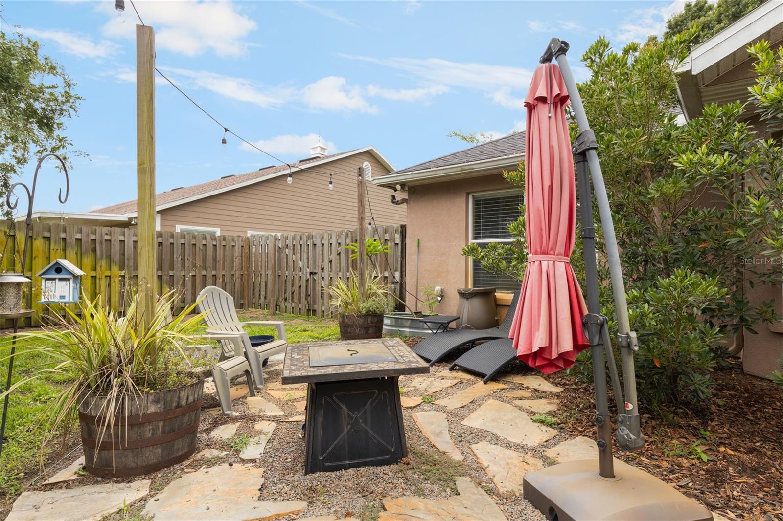 COUNTRY CLUB HILLS - Residential