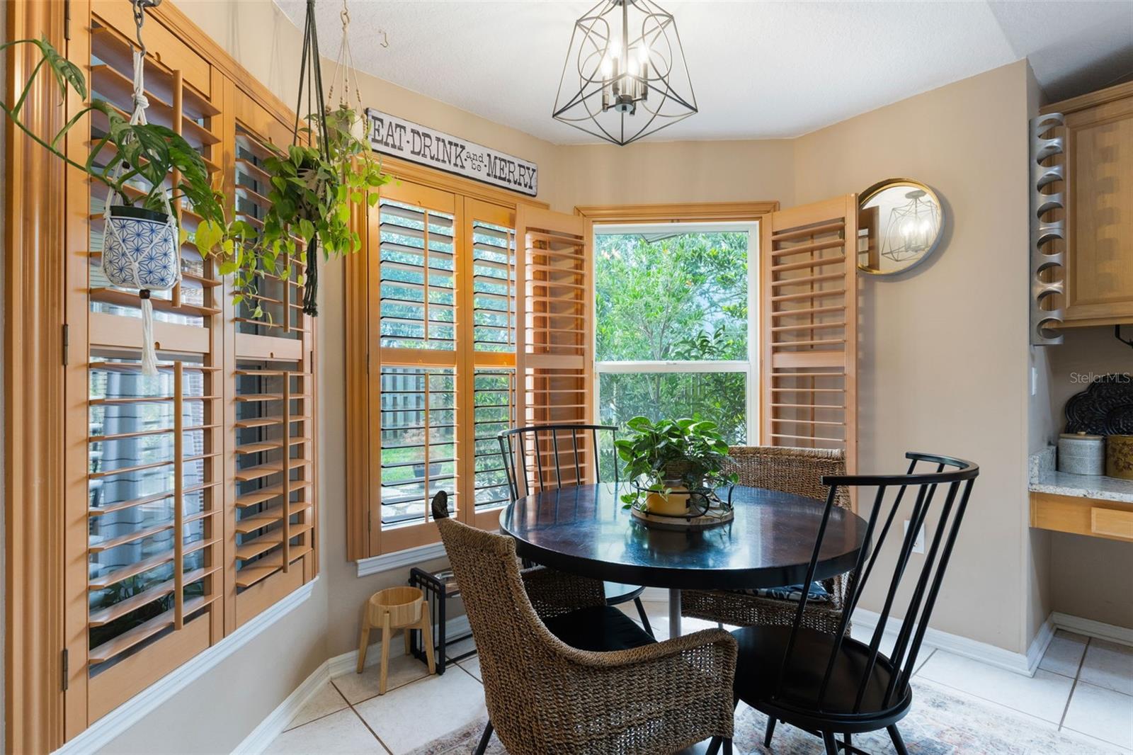 COUNTRY CLUB HILLS - Residential