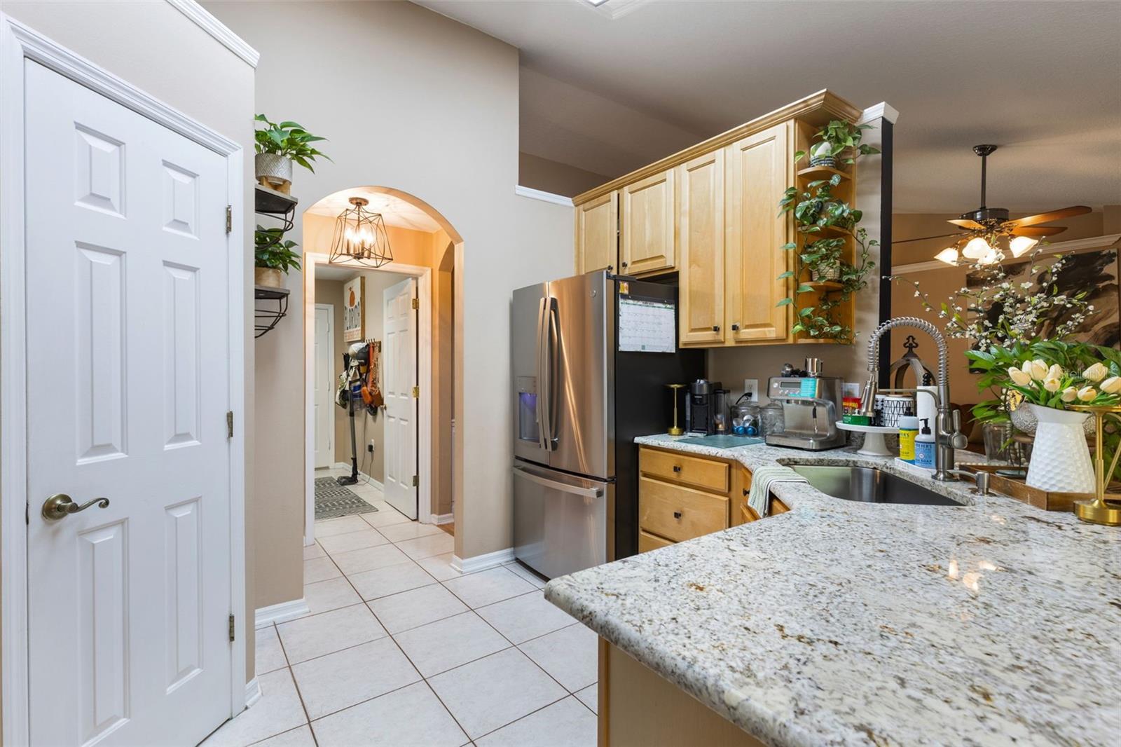 COUNTRY CLUB HILLS - Residential