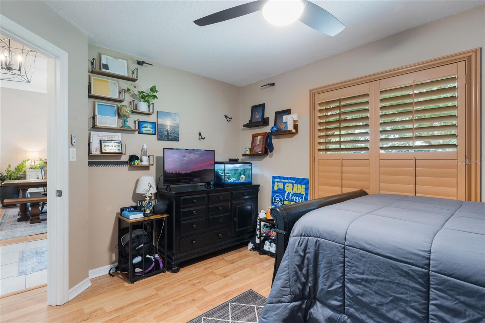 COUNTRY CLUB HILLS - Residential