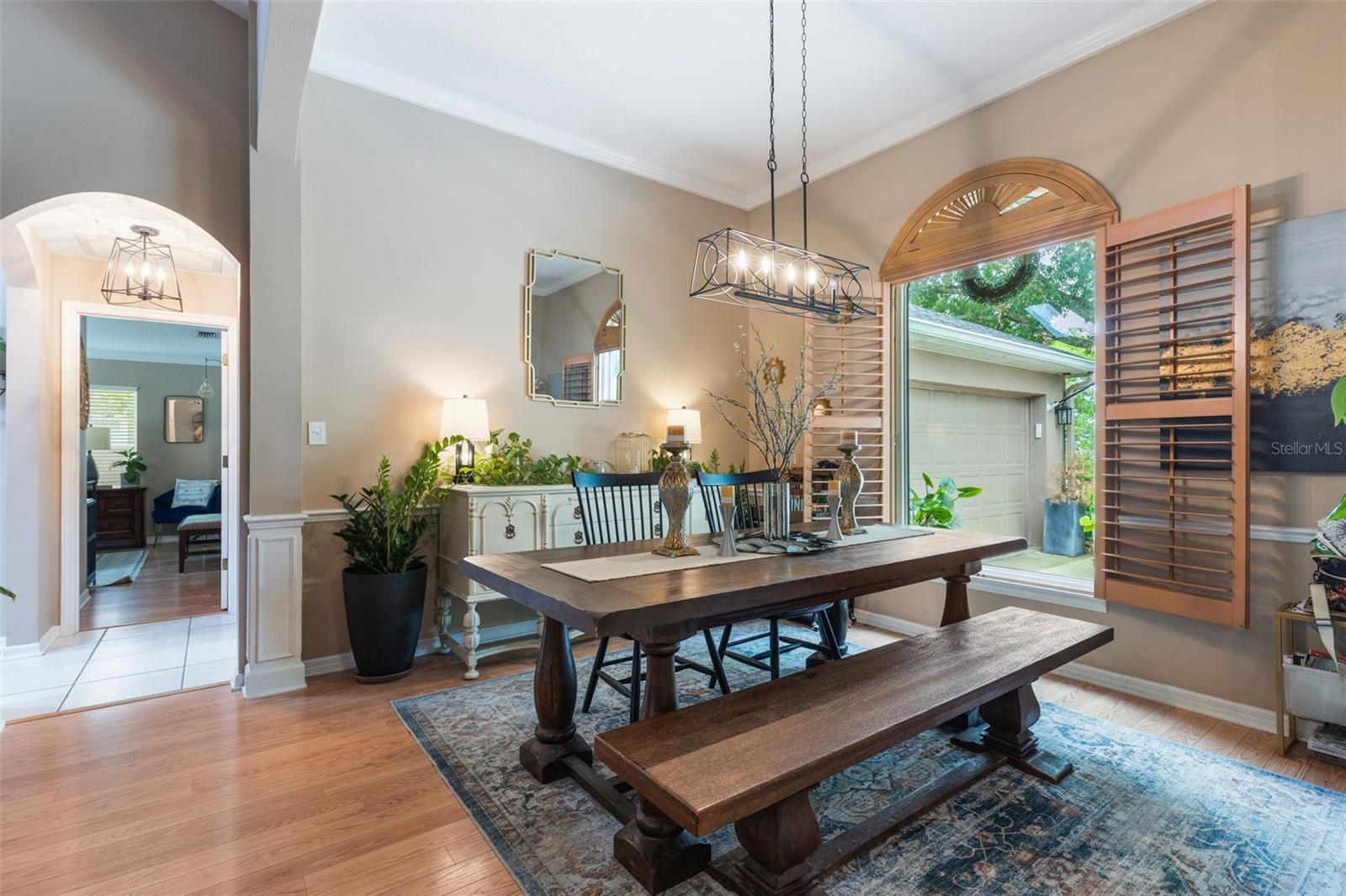 COUNTRY CLUB HILLS - Residential