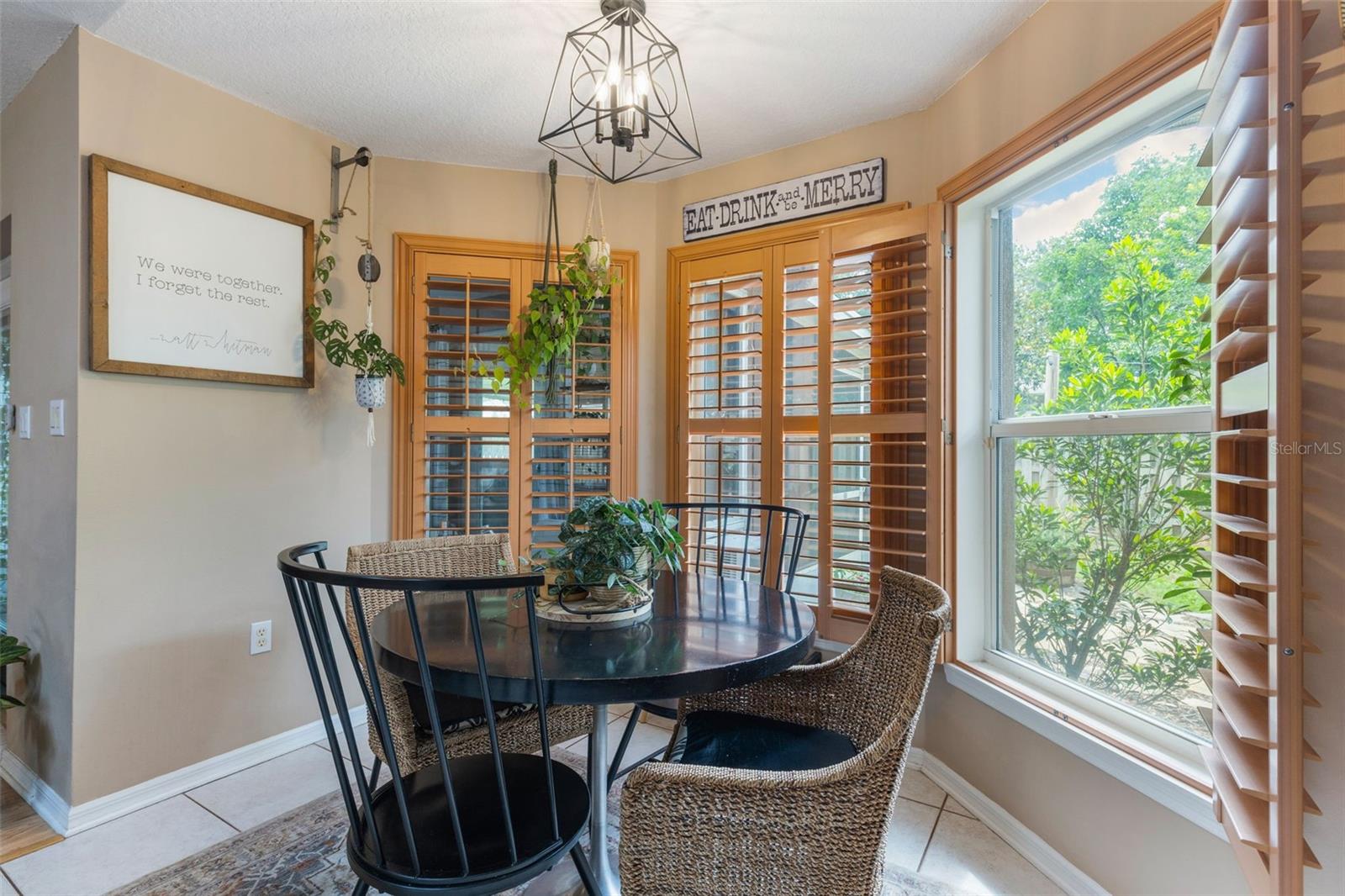 COUNTRY CLUB HILLS - Residential