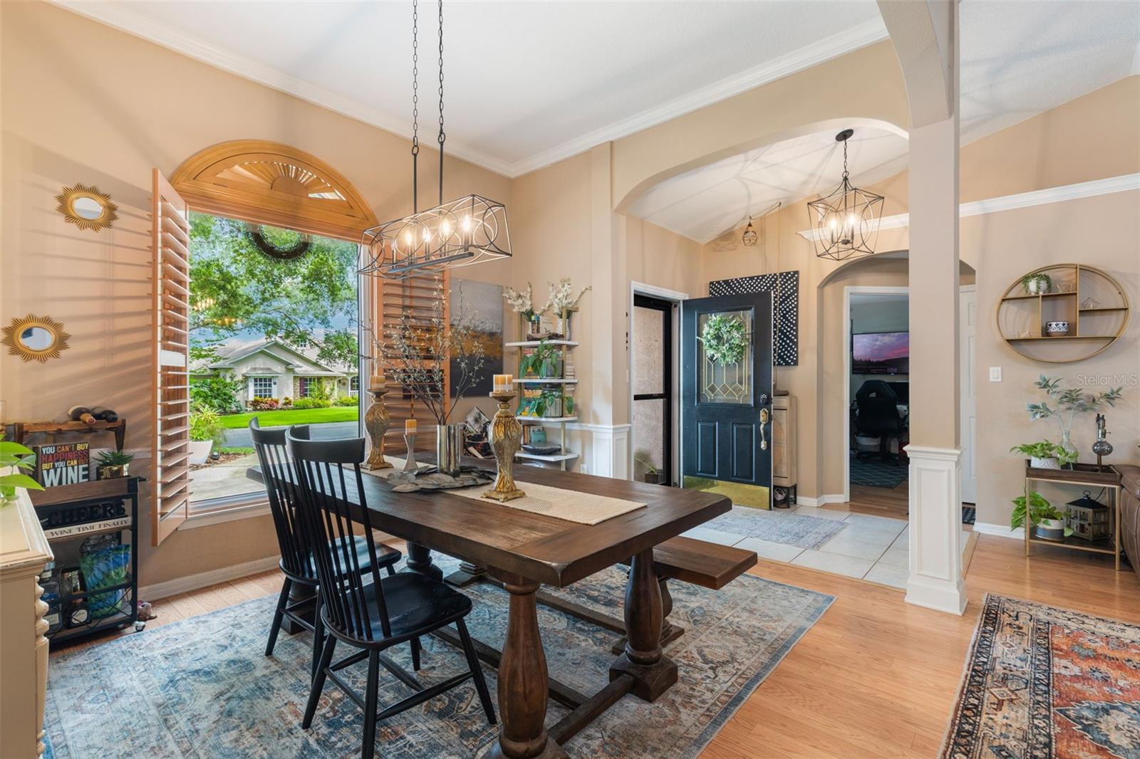 COUNTRY CLUB HILLS - Residential