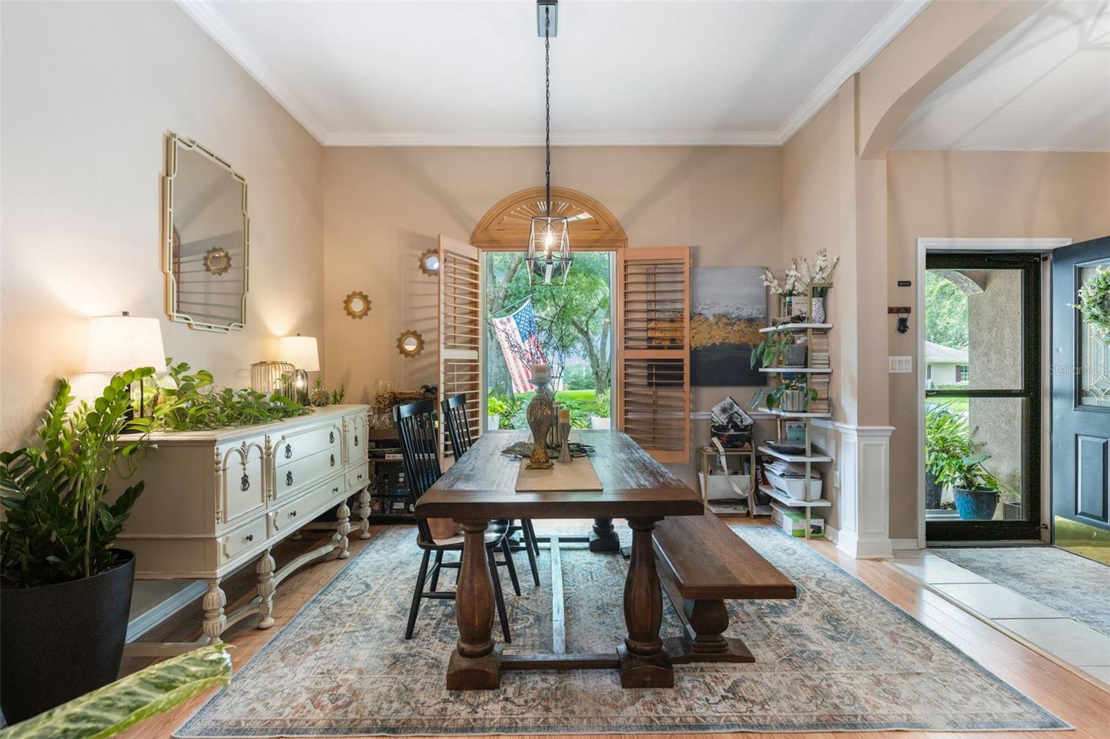 COUNTRY CLUB HILLS - Residential