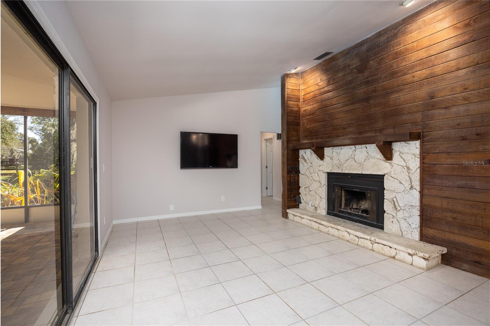 CUT ABOVE - Residential