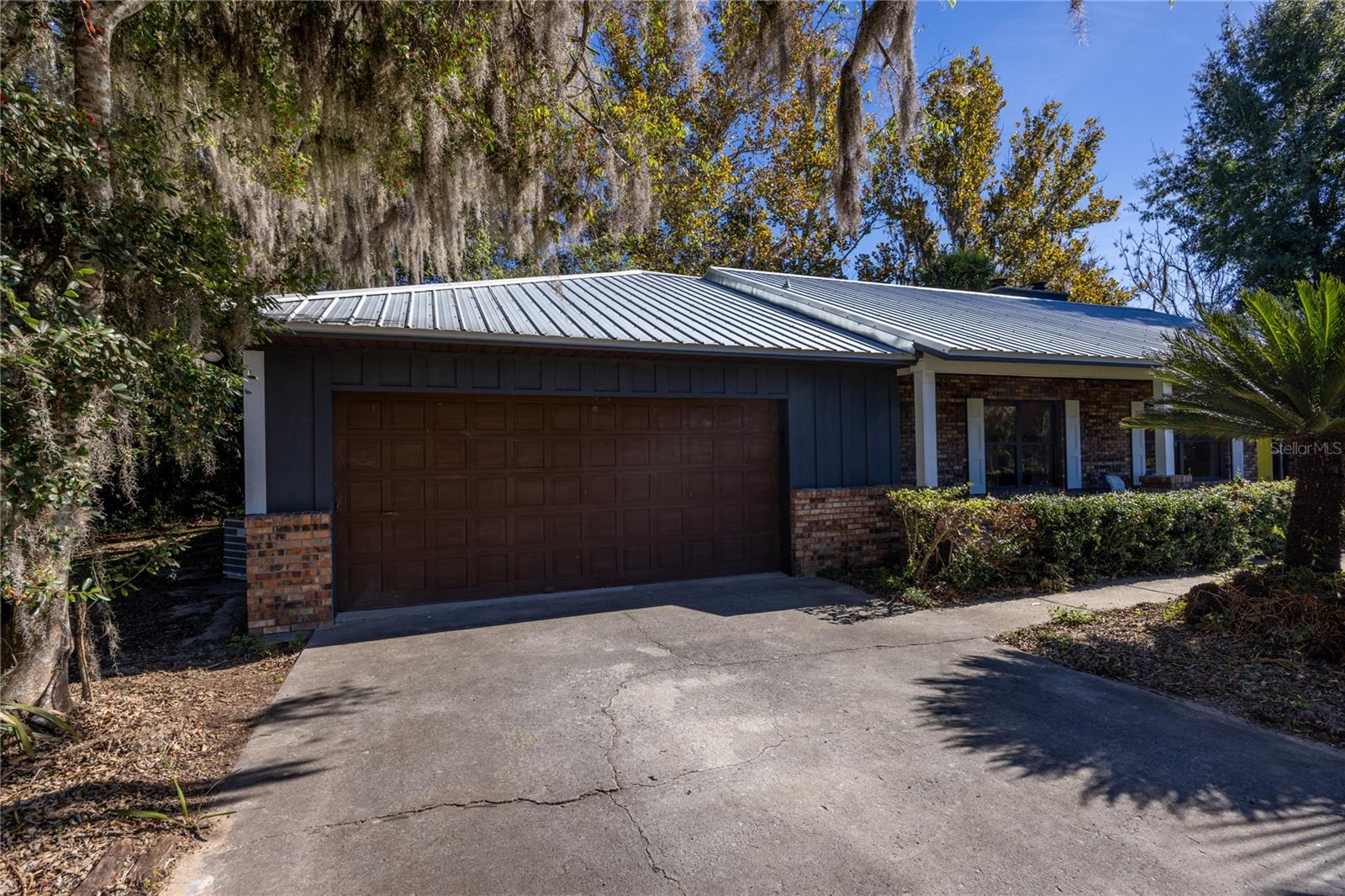 CUT ABOVE - Residential