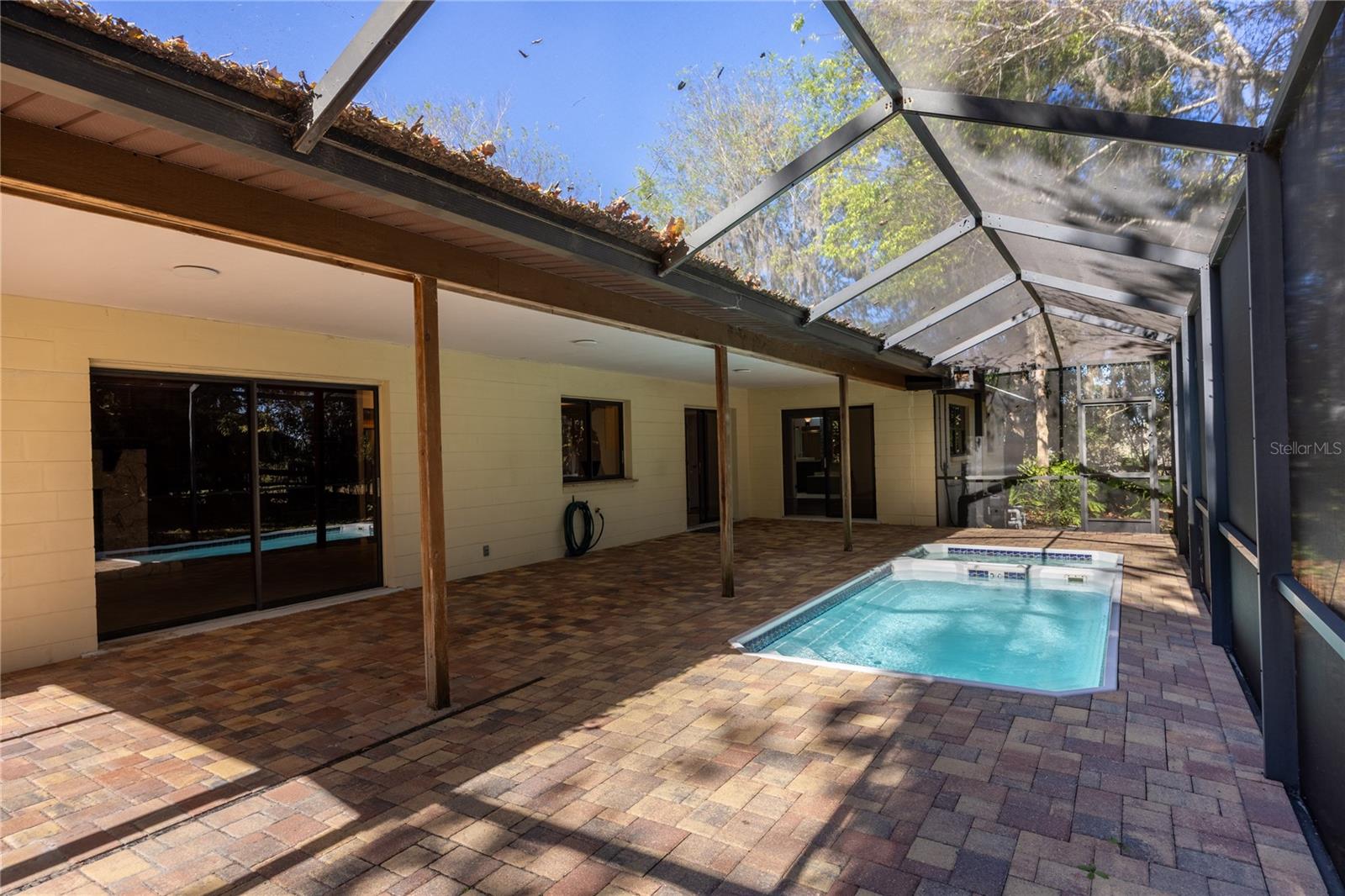 CUT ABOVE - Residential