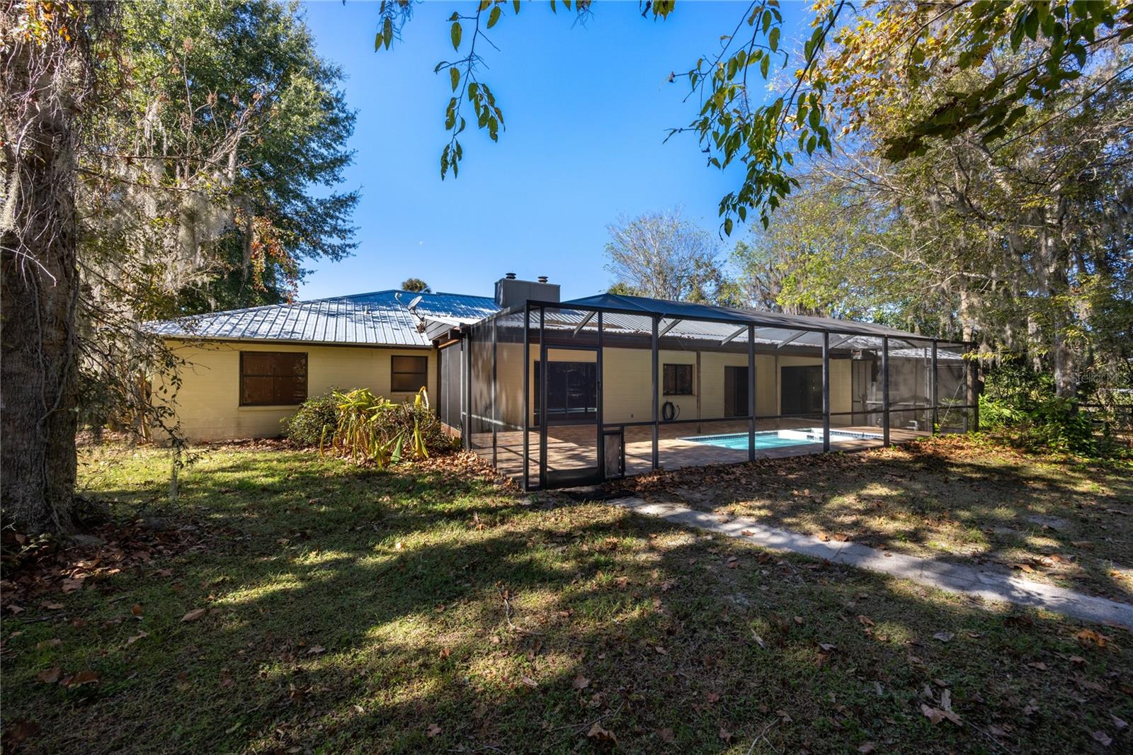 CUT ABOVE - Residential