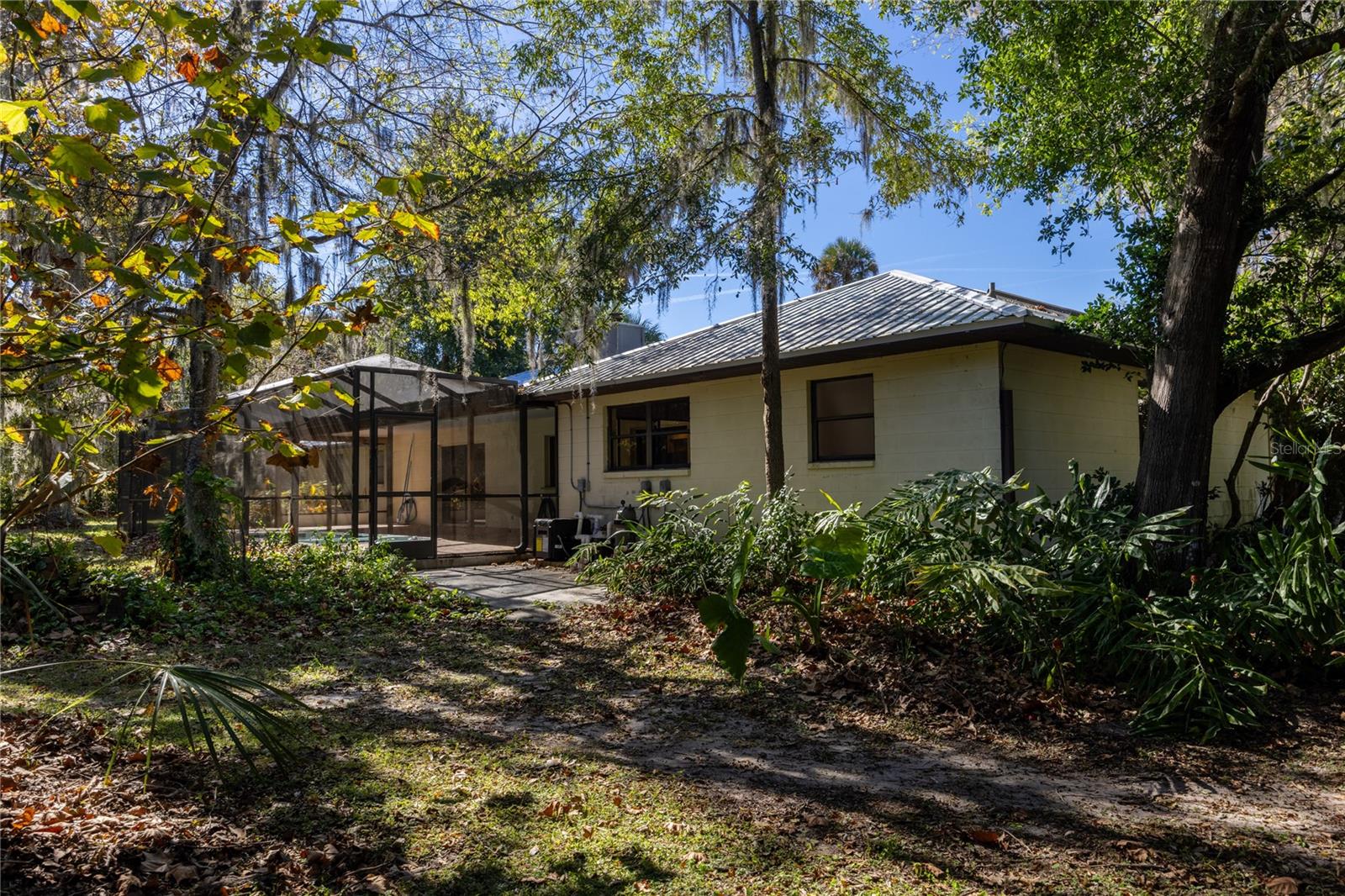 CUT ABOVE - Residential