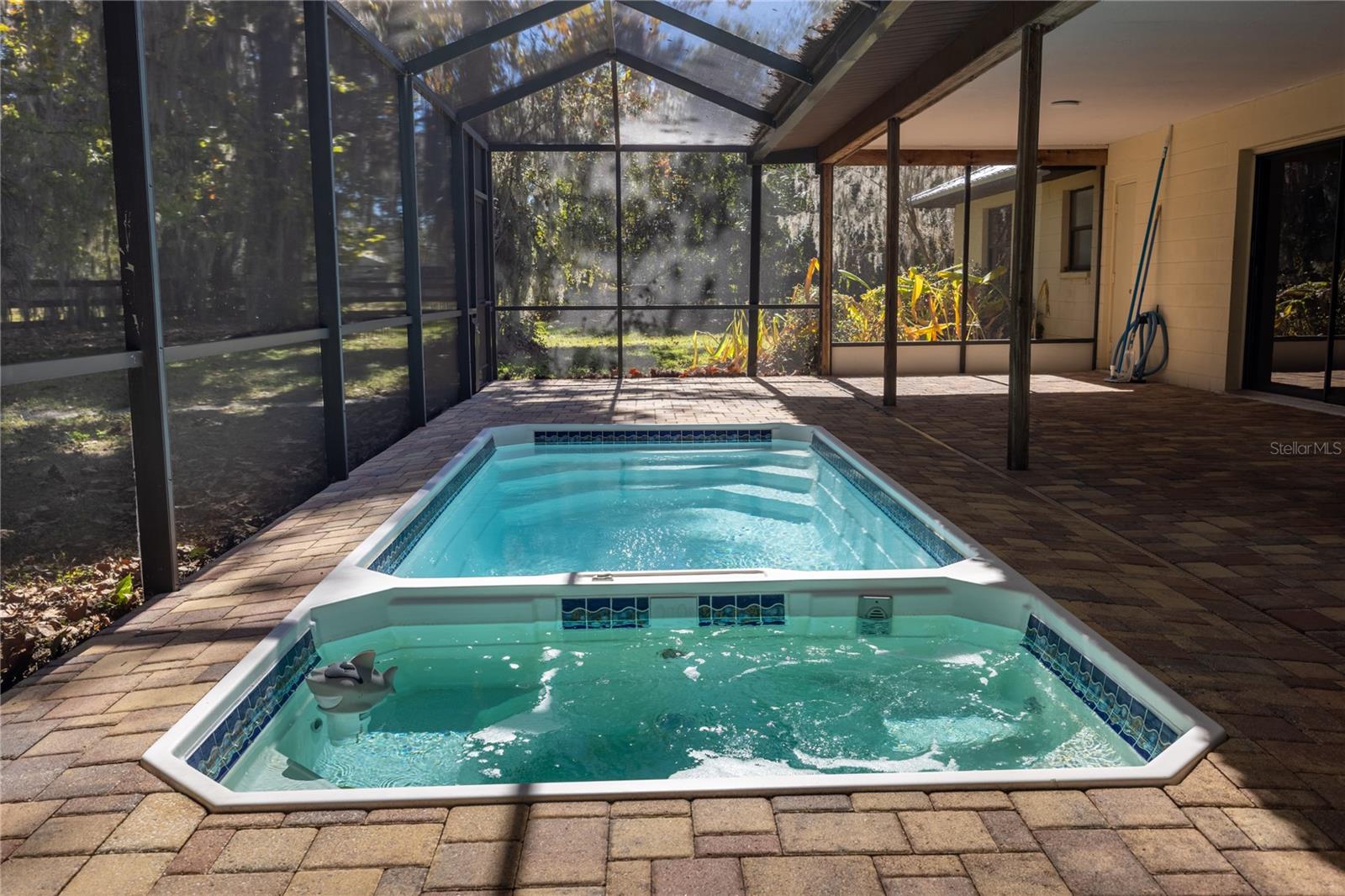 CUT ABOVE - Residential