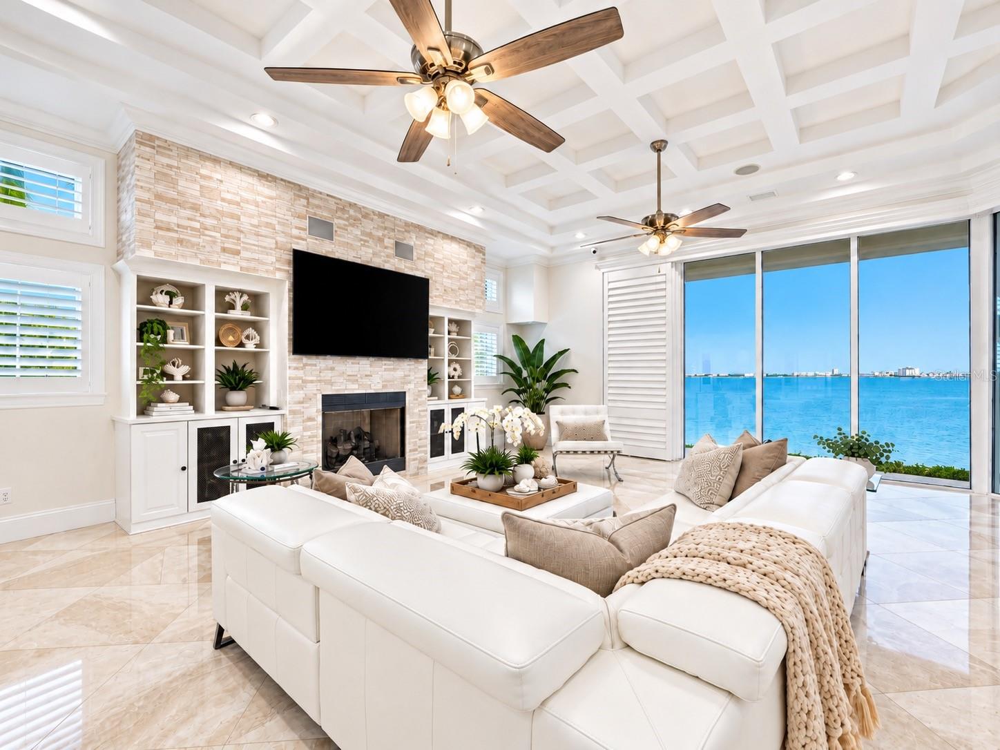 5400 PALI WAY