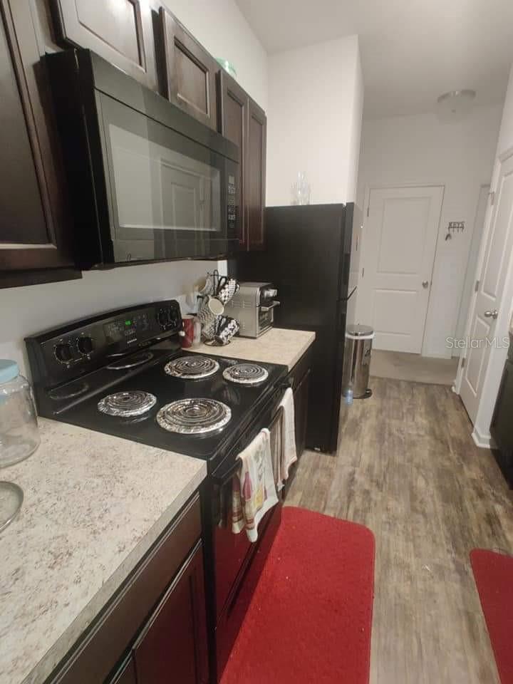 RESERVE/HLND MDWS - Residential Lease