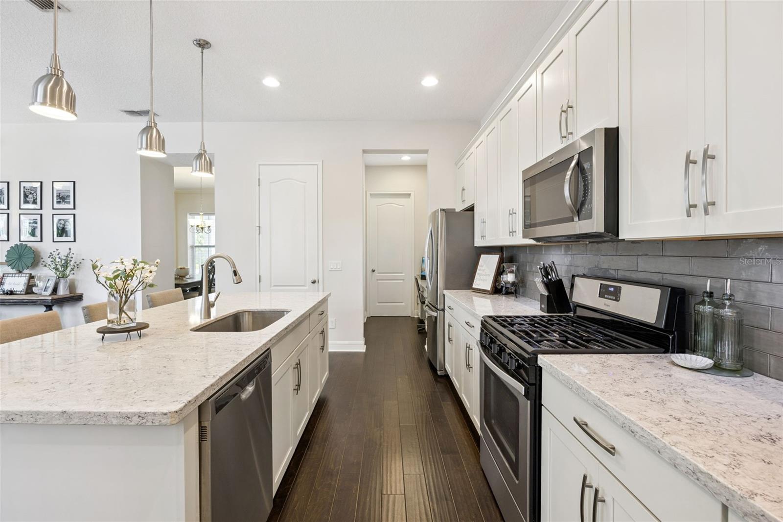 OAKLAND PARK - Residential