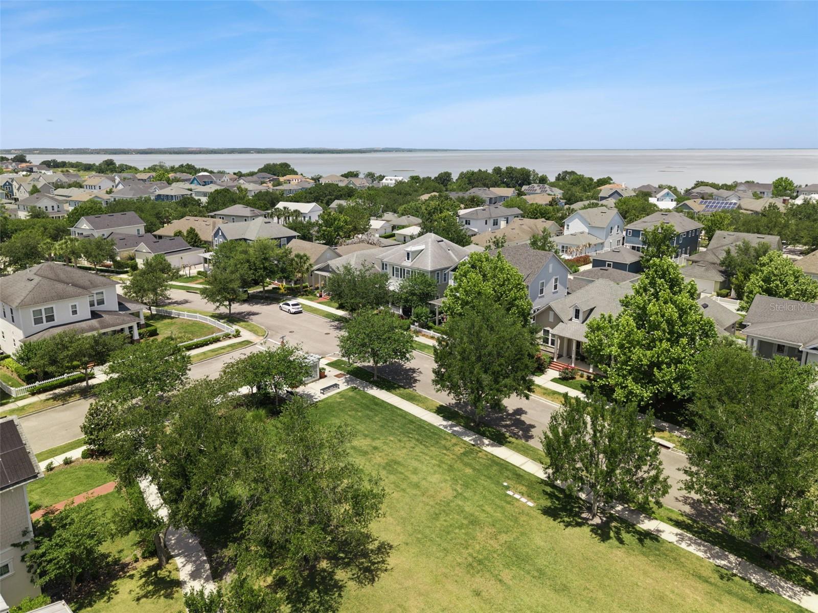 OAKLAND PARK - Residential