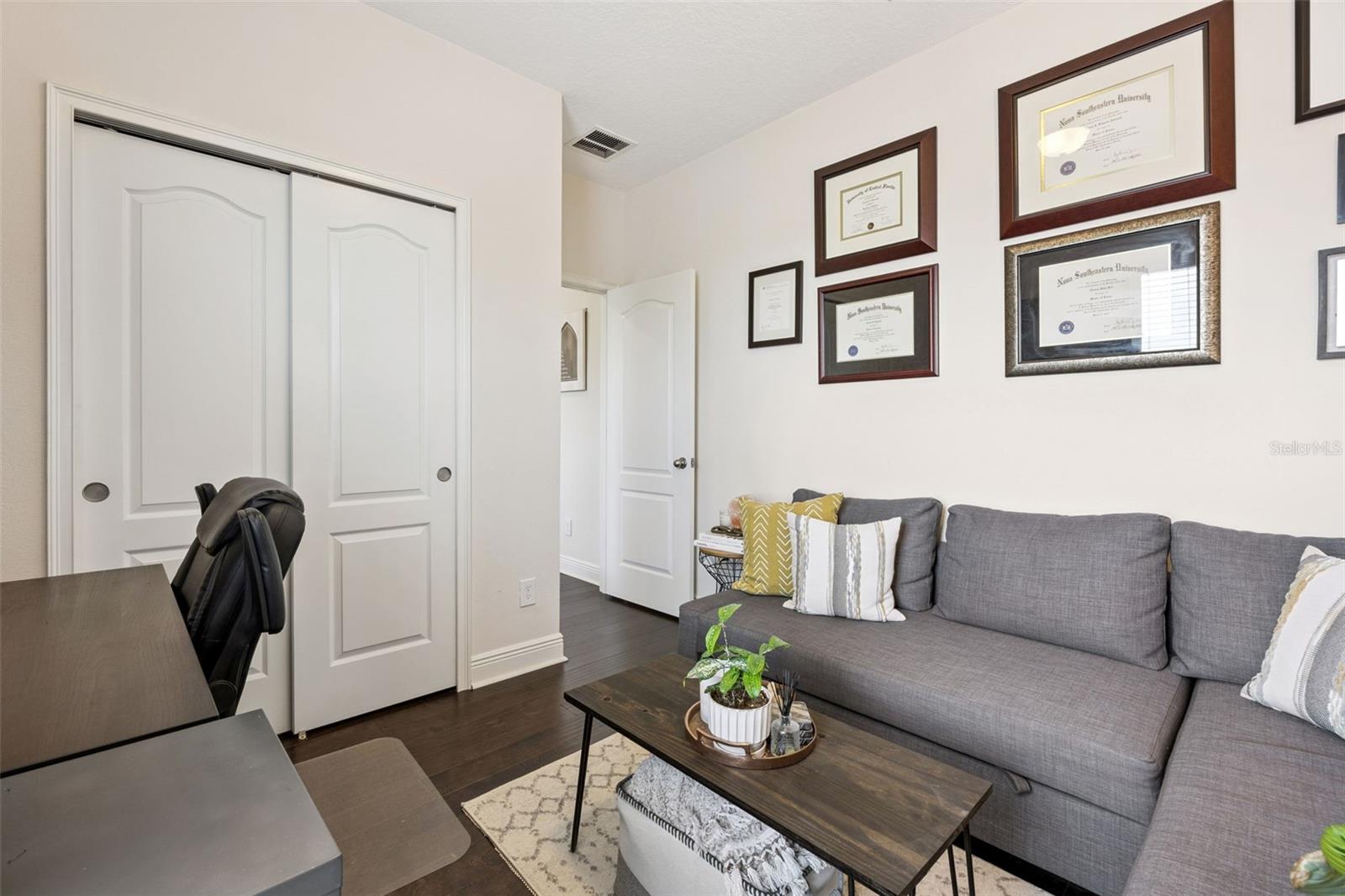 OAKLAND PARK - Residential