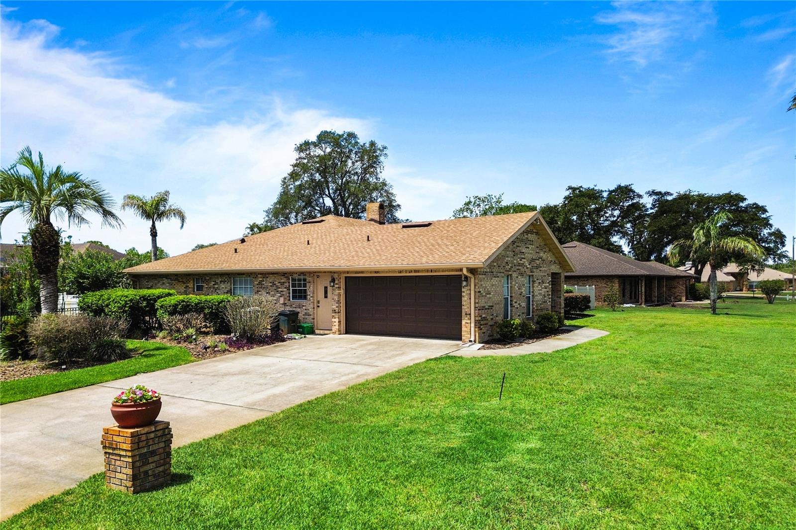 565 HAYMAN COURT