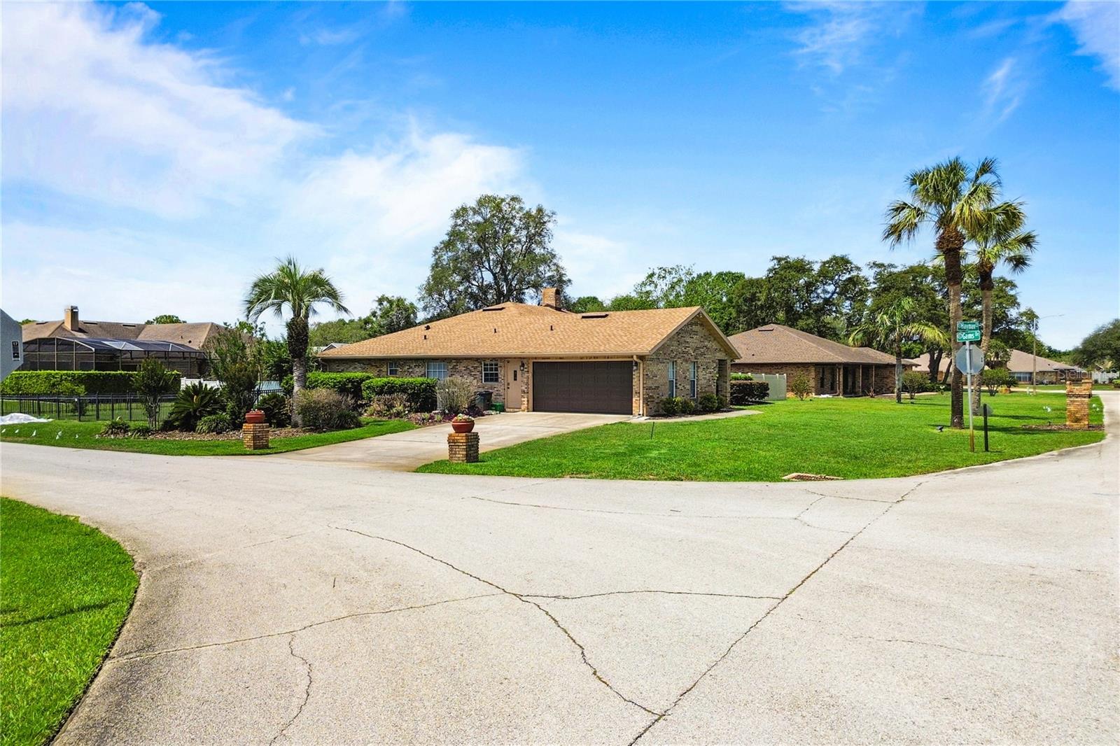 565 HAYMAN COURT