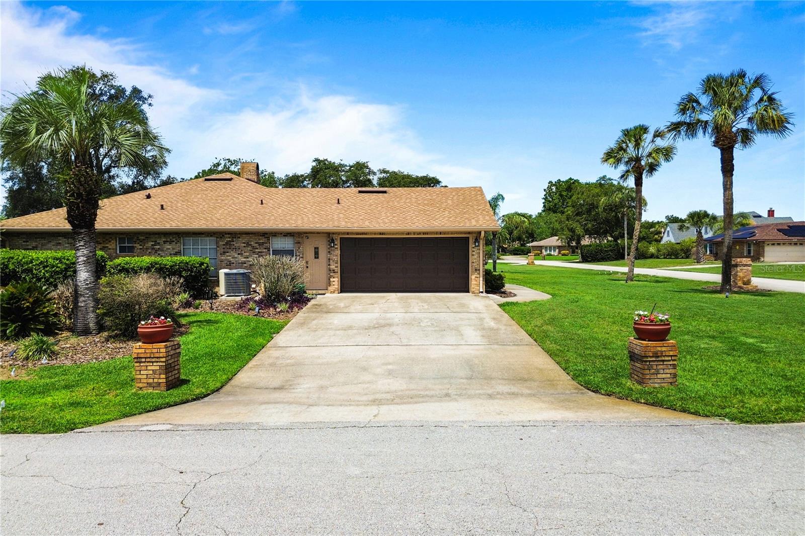 565 HAYMAN COURT