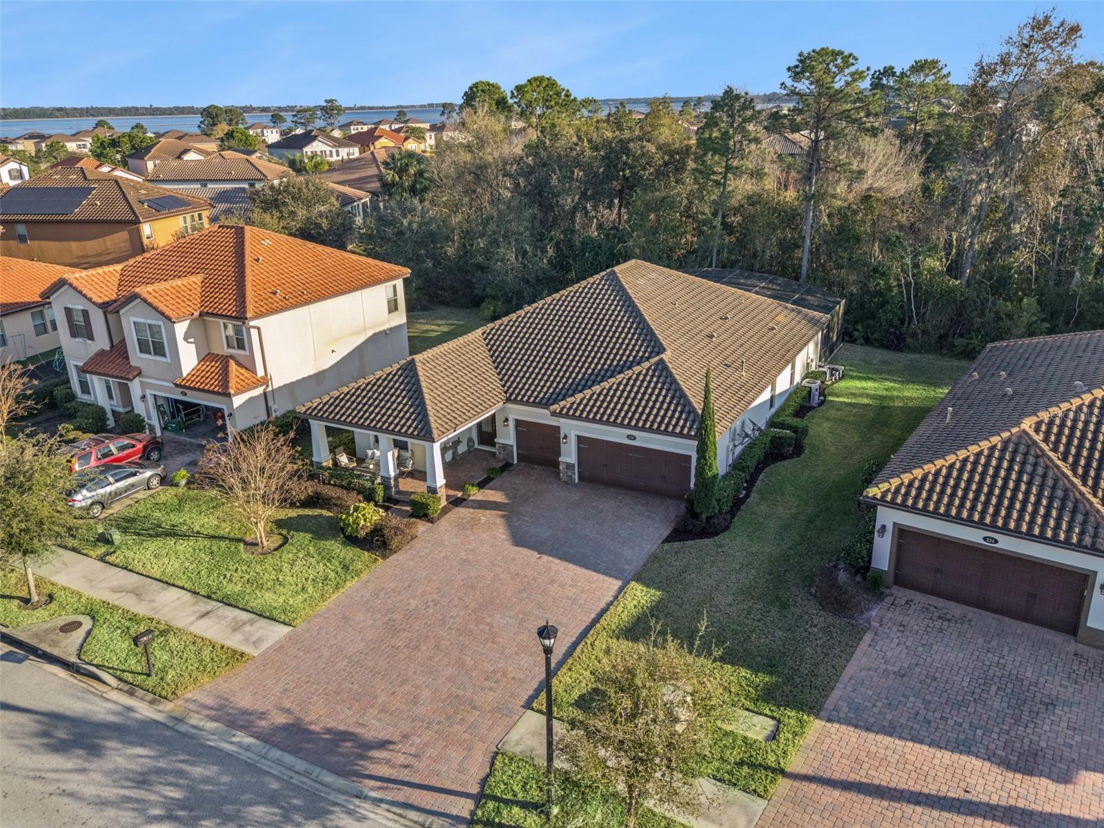 RIVIERA BELLA UN 3 - Residential