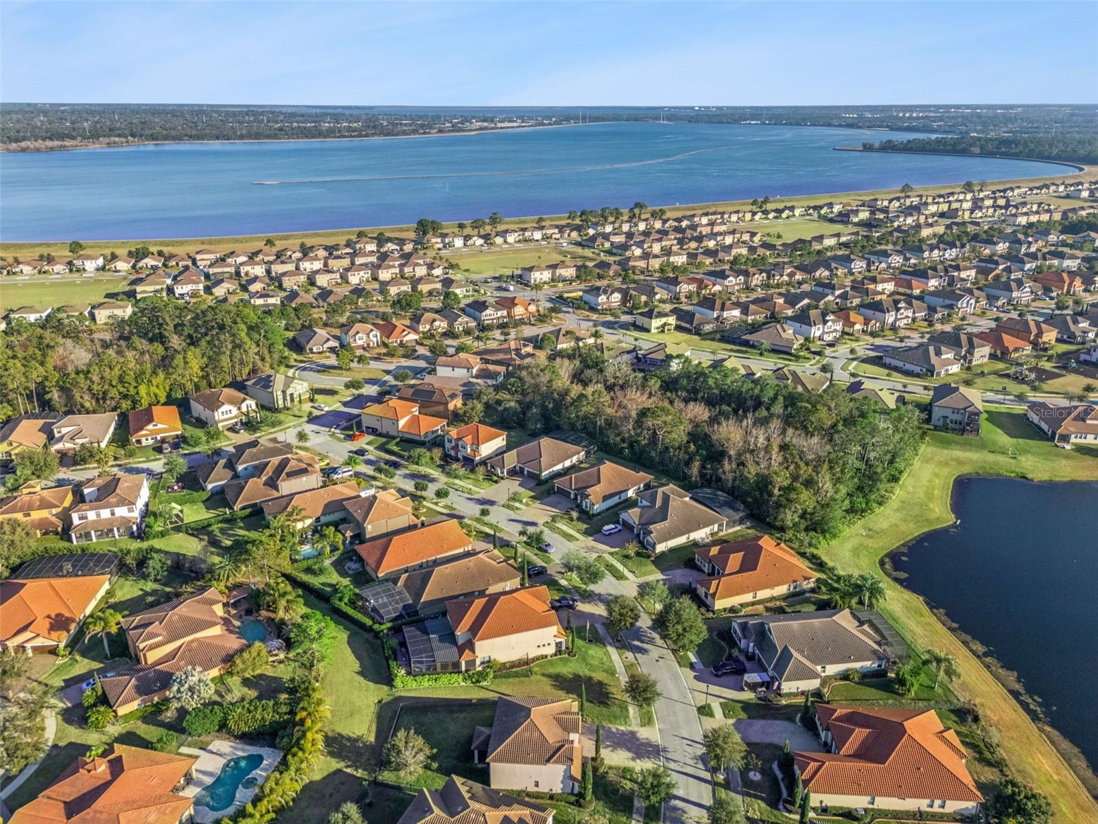 RIVIERA BELLA UN 3 - Residential